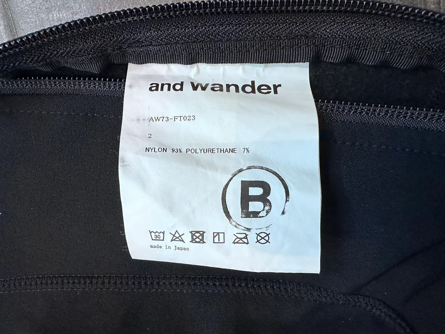 And Wander and wander Mountain Parka Black Size 2 Size US M / EU 48-50 / 2 - 7 Thumbnail