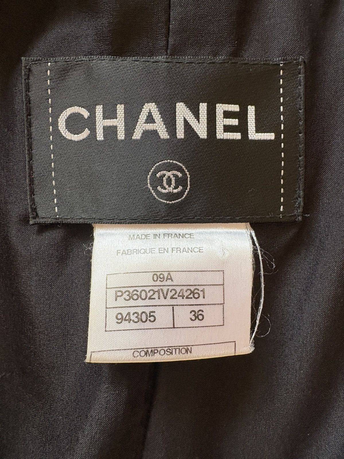 Chanel CHANEL BOUCLE JACKET FROM 2009 METIERS D' ART COLLECTION Size S / US 4 / IT 40 - 8 Thumbnail
