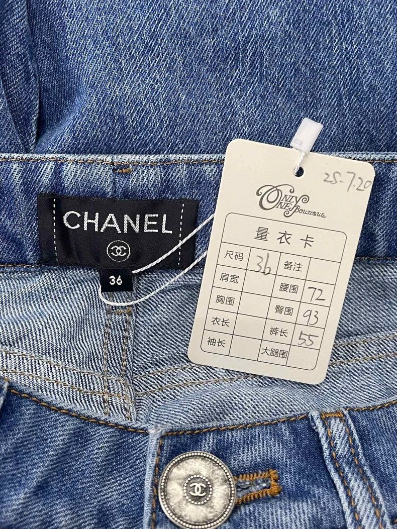 Chanel Chanel Feidong co-branded denim shorts Size 24" / US 00 / IT 34 - 4 Thumbnail