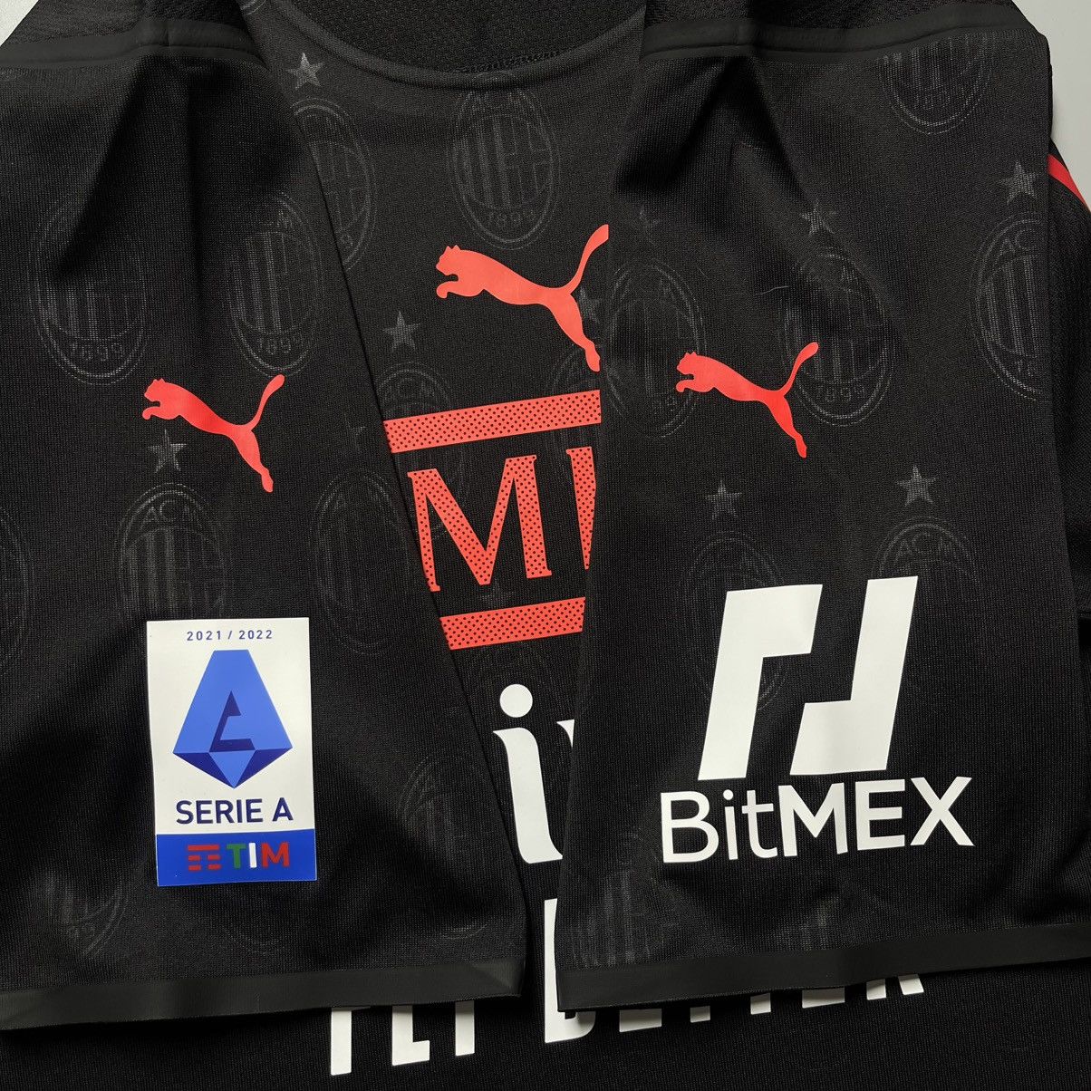 Puma AC MILAN PUMA 2021/2022 SOCCER THIRD JERSEY #11 IBRAHIMOVIC Size US L / EU 52-54 / 3 - 7 Thumbnail