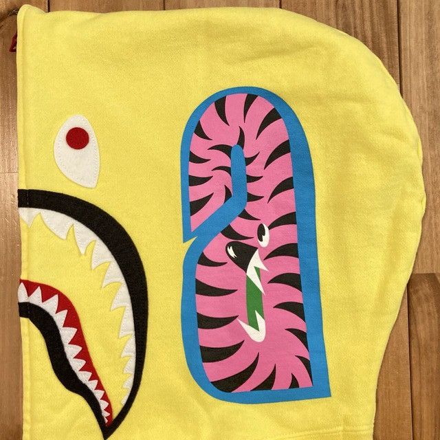 Bape 2010 BAPE Neon Shark Full Zip Hoodie a bathing ape NIGO Size US M / EU 48-50 / 2 - 6 Thumbnail