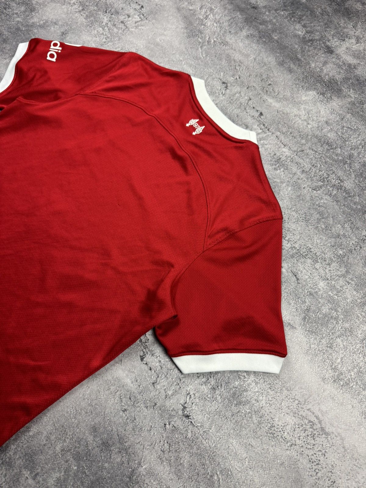 Nike Nike Jersey FC Liverpool 2023/24 Home Shirt Size S Size US S / EU 44-46 / 1 - 12 Thumbnail