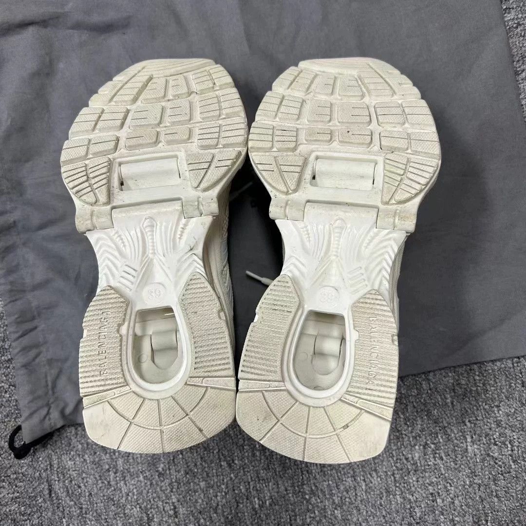 Balenciaga Balenciaga Beige Distressed Spring Dad Shoes Size US 6 / EU 39 - 4 Thumbnail