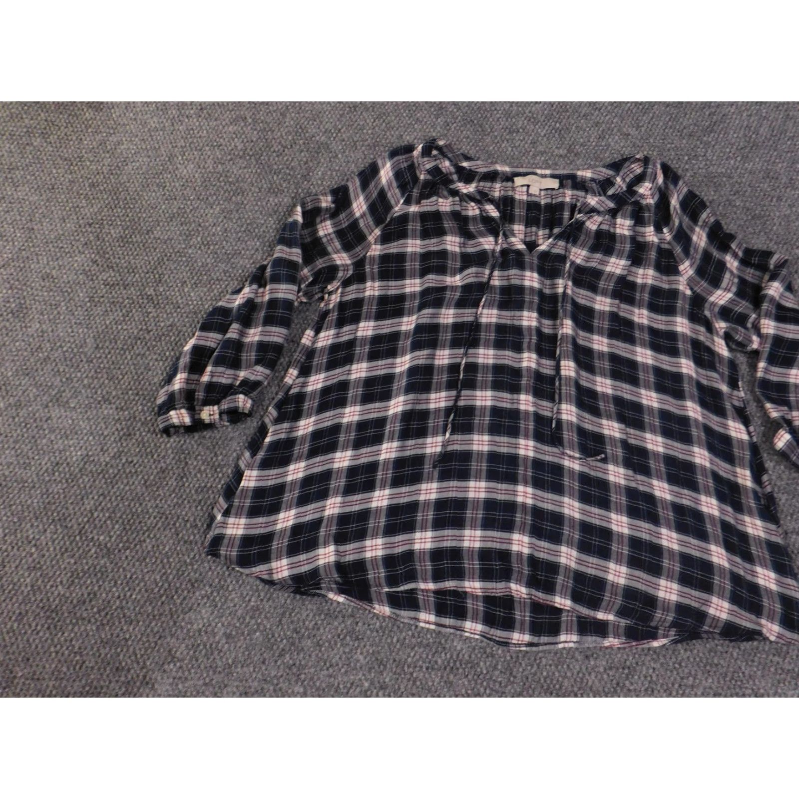 Loft LOFT Shirt Womens Large Navy Plaid Peasant Blouse 3/4 Sleeve V-Neck Raglan Flowing Blouse Womens L Navy Plaid Decade Pattern Shirt Size L / US 10 / IT 46 - 3 Thumbnail