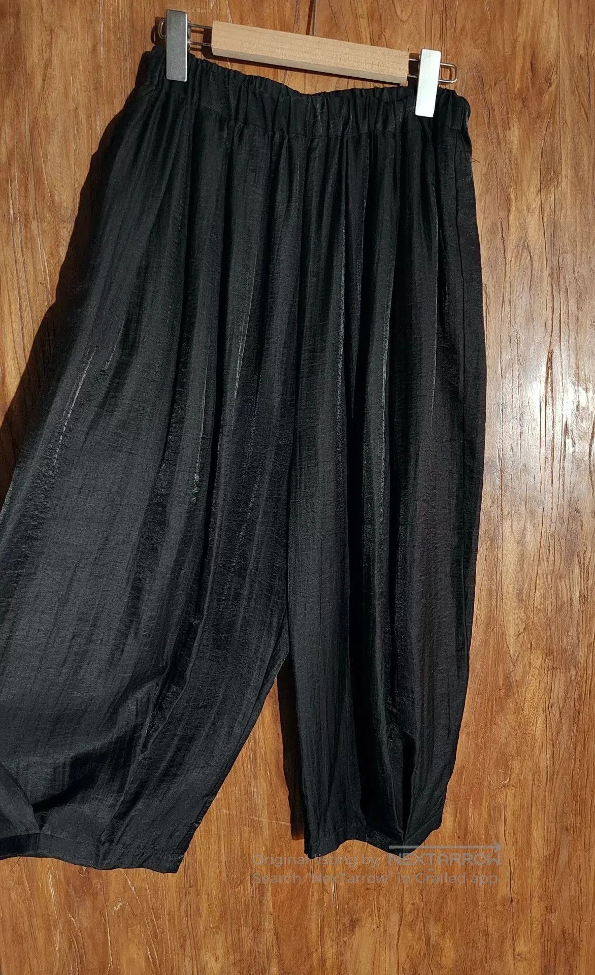 Japanese Brand Black Lantern Pants with Elastic Waistband. Size 26" / US 2 / IT 38 - 1 Thumbnail
