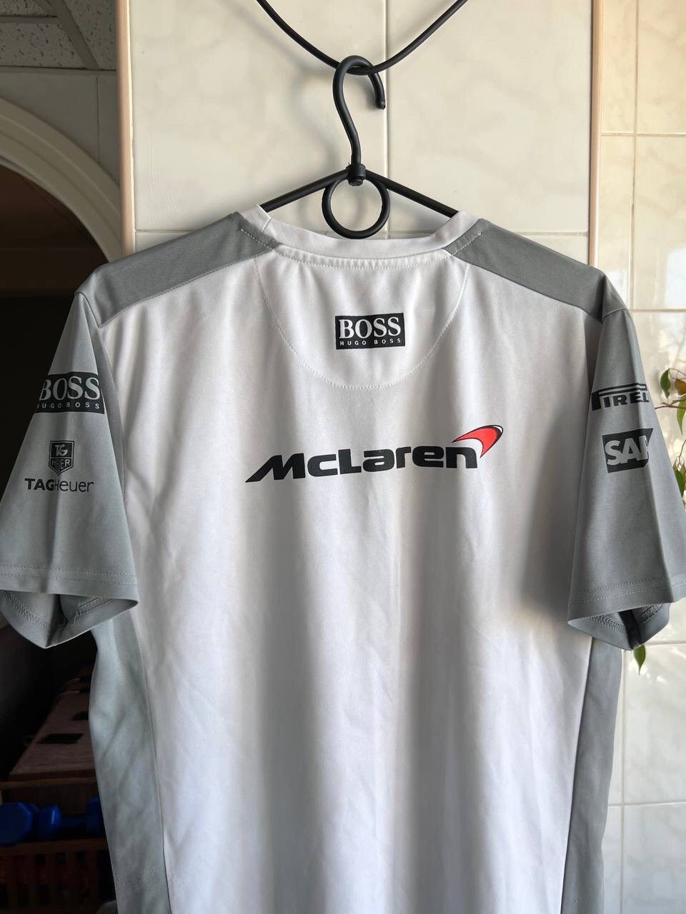 Hugo Boss Vintage Hugo Boss Mclaren Mercedes Benz T-shirt racing retro Size US M / EU 48-50 / 2 - 10 Thumbnail