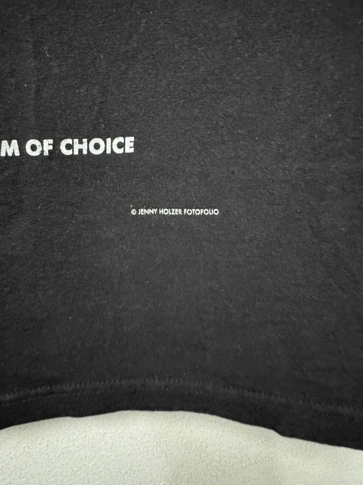 Vintage Vintage 90’s Jenny Holzer Abuse Of Power Fotofolio Art Tee Size US M / EU 48-50 / 2 - 3 Thumbnail
