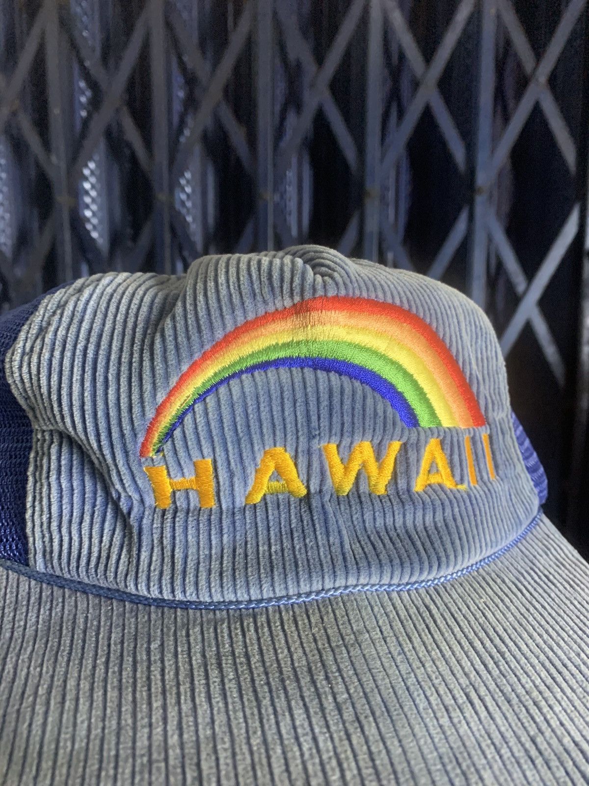 Vintage Vintage Hawaii Trucker Hats Size ONE SIZE - 3 Thumbnail