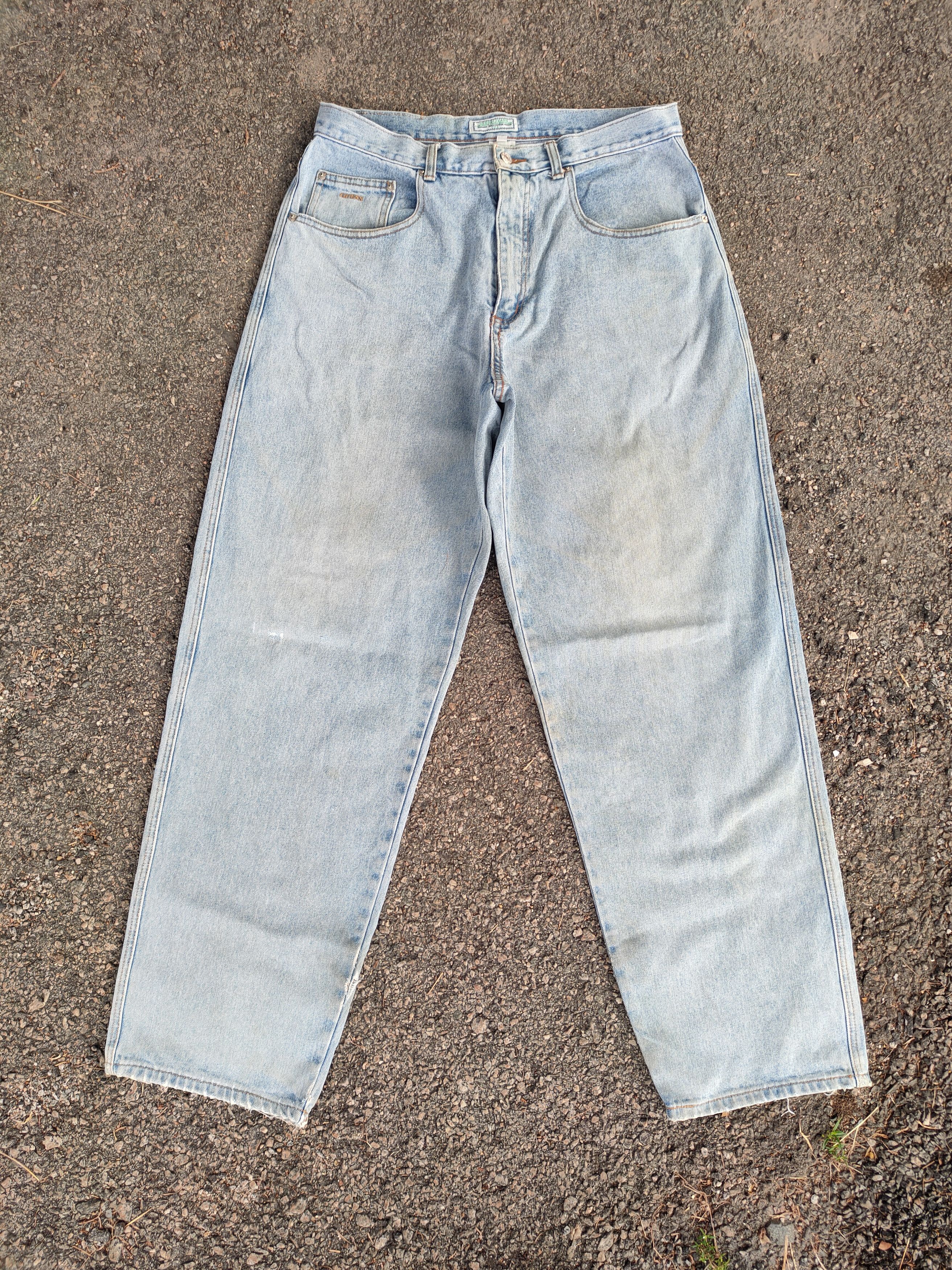 Guess VINTAGE GUESS USA FADED BLUE JEANS DENIM PANTS Size US 36 / EU 52 - 2 Thumbnail