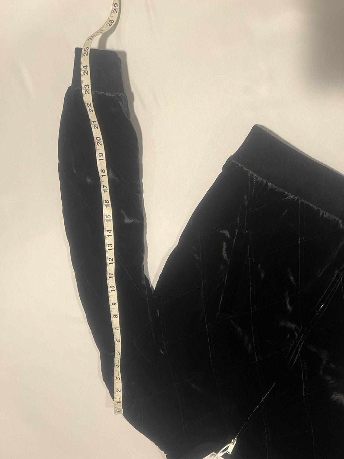 Saint Laurent Paris Saint Laurent quilted velvet jacket. 52/L. $5390 Size US L / EU 52-54 / 3 - 6 Thumbnail