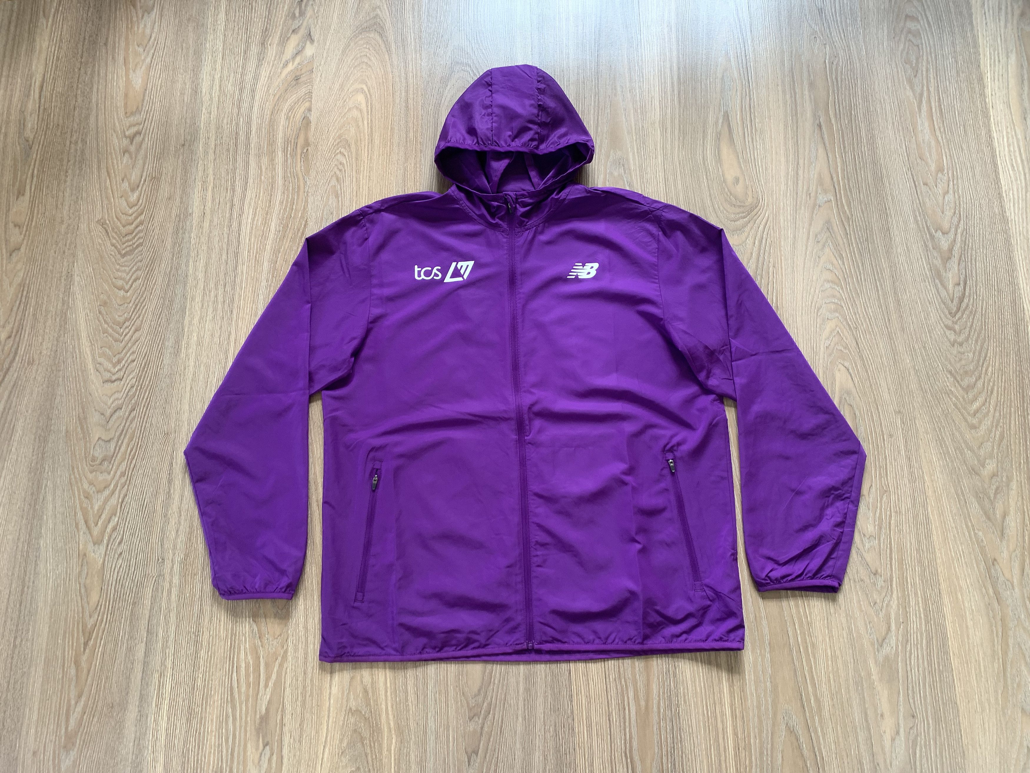 New Balance Sport Running Hood Light Jacket