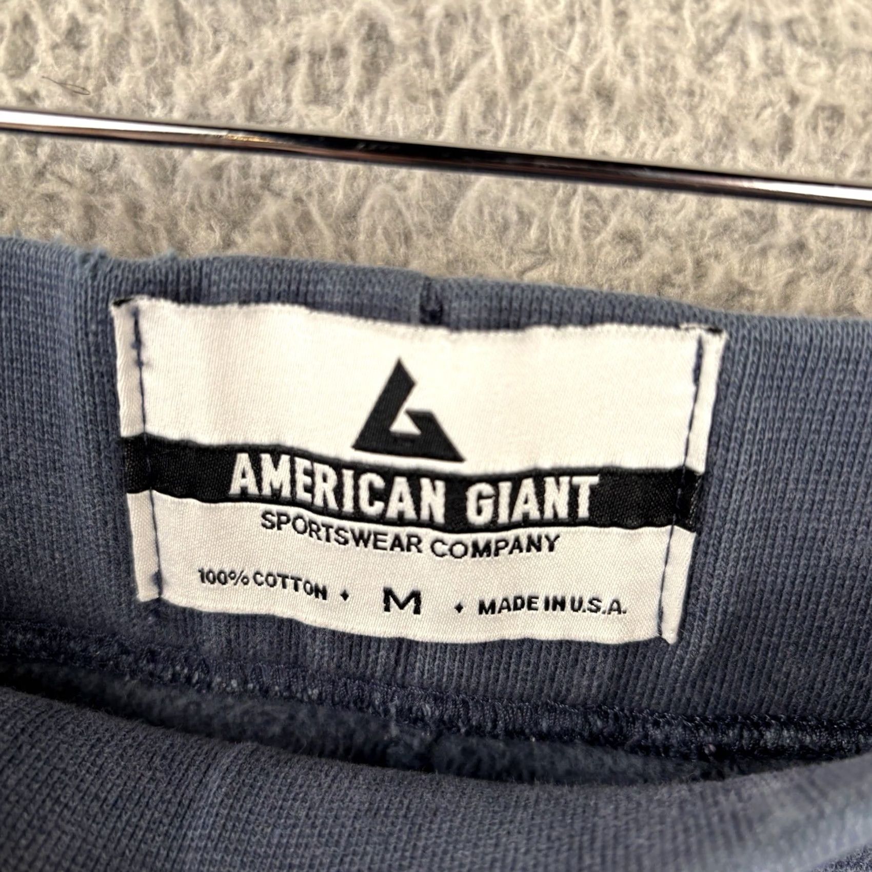 Vintage American Giant Sweatpants Joggers Mens M Navy 100% Cotton Drawstring Elastic Waist Pockets Tapered Inseam 29" Regular Fit USA Made Size US 31 - 3 Thumbnail