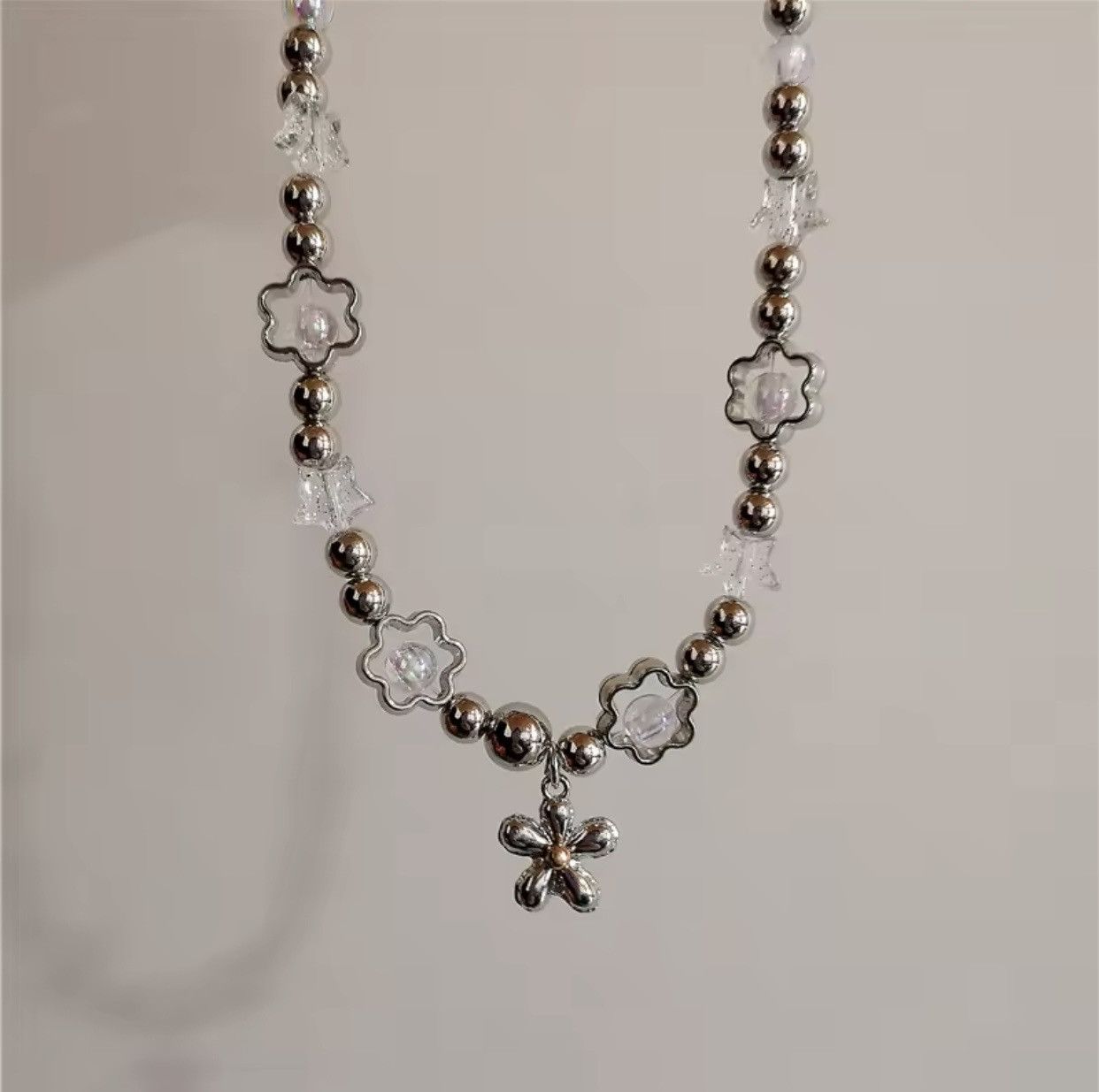 Jewelry × Vintage Goth Cute Flower Pendant Beaded Choker Neck Necklace Size ONE SIZE - 3 Thumbnail