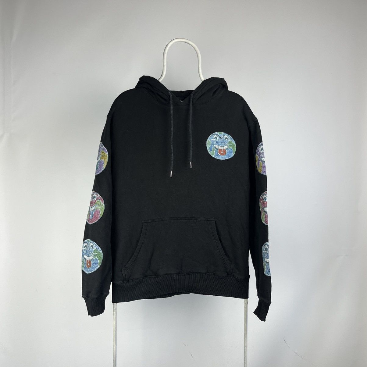 Soulland Soulland hoodie earth emoji sleeves size XLarge Size US XL / EU 56 / 4 - 1 Thumbnail