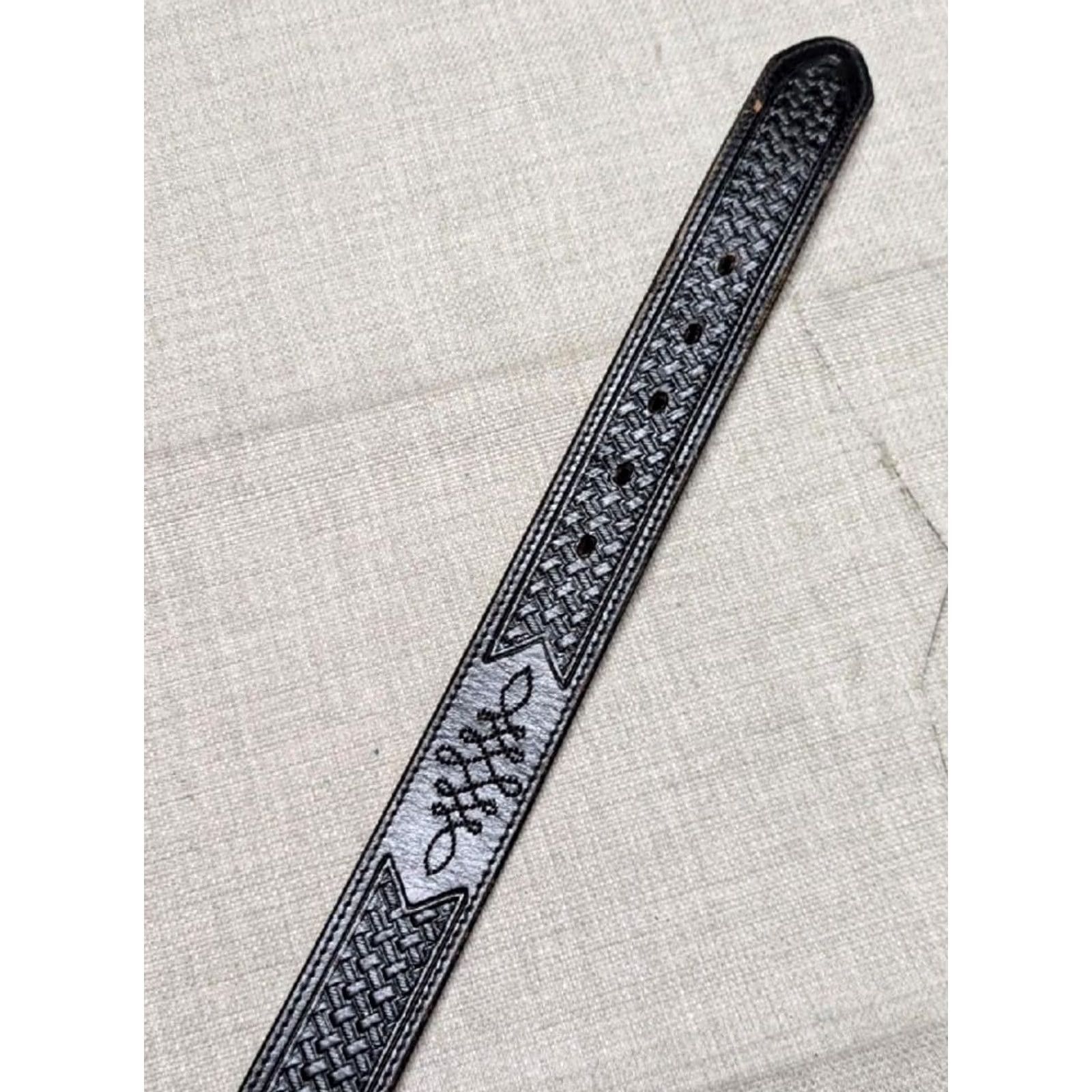 Vintage VINTAGE Silver Creek Belt 44 black WESTERN cowhide leather TOOLED USA Size 44 - 6 Thumbnail