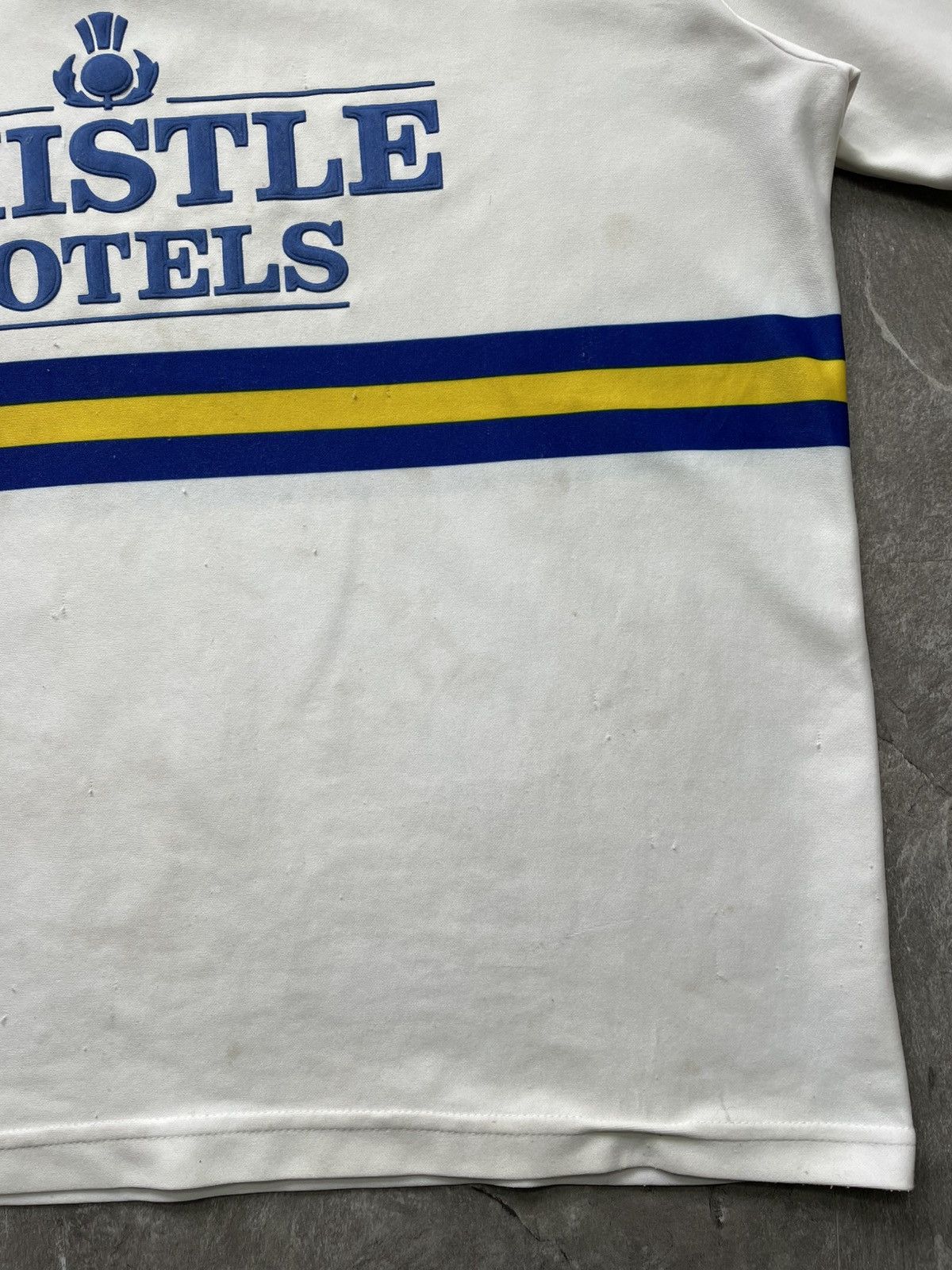 Asics Vintage Asics Leeds United 1993 1994 1995 Home Jersey Shirt Size US L / EU 52-54 / 3 - 4 Thumbnail