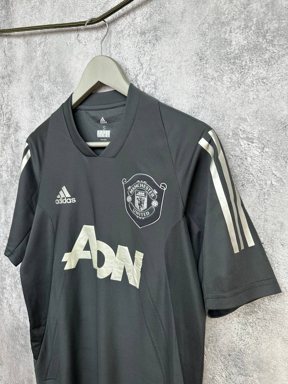 Adidas Adidas Manchester United 2019 AON Jersey Football Shirt Size US S / EU 44-46 / 1 - 5 Thumbnail