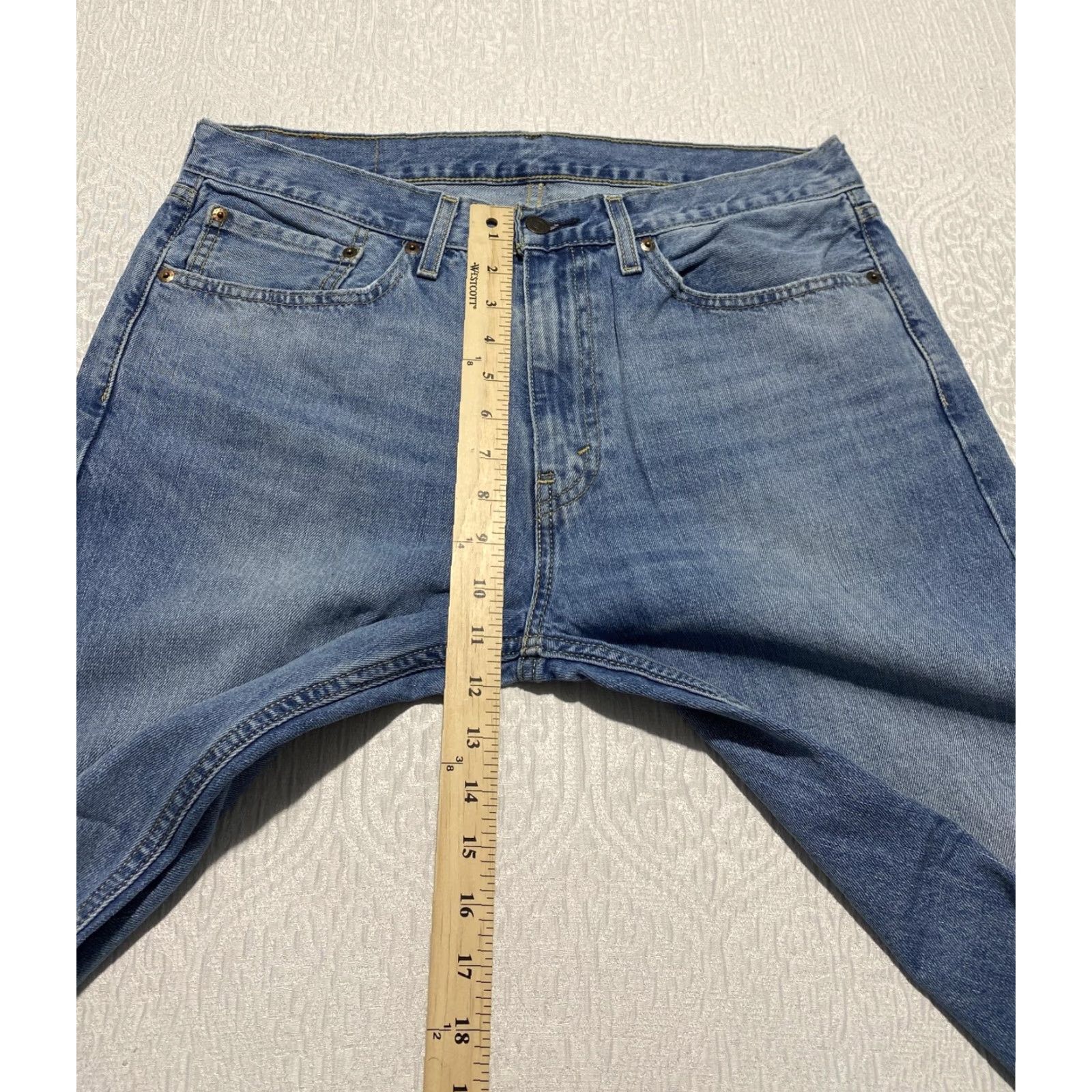 Levi's Levi's 505 Jeans Mens 34x30 Blue Regular Fit Straight Zip Fly Denim 5-Pocket Mens Jeans Regular 34 Levi's Size US 34 / EU 50 - 7 Thumbnail