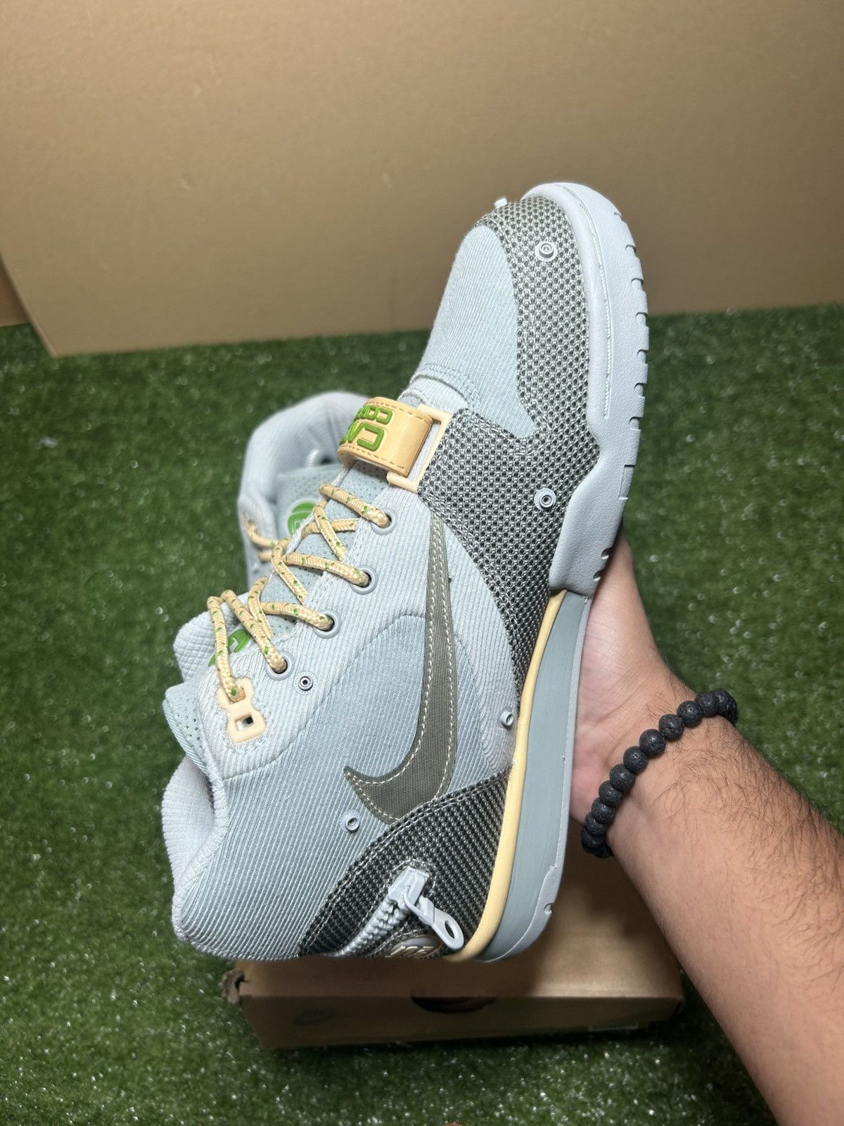 Nike × Travis Scott Nike travis scott air trainer 1 SP grey haze Size US 8 / EU 41 - 4 Thumbnail