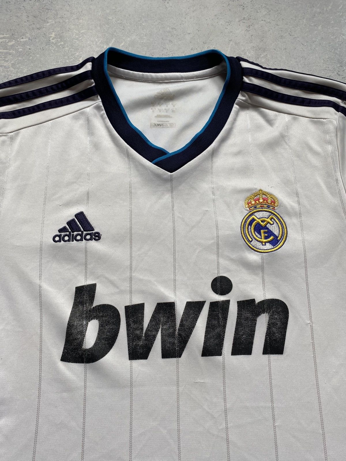 Adidas Adidas Real Madrid сезона 2012–2013 Jersey Size US M / EU 48-50 / 2 - 3 Thumbnail