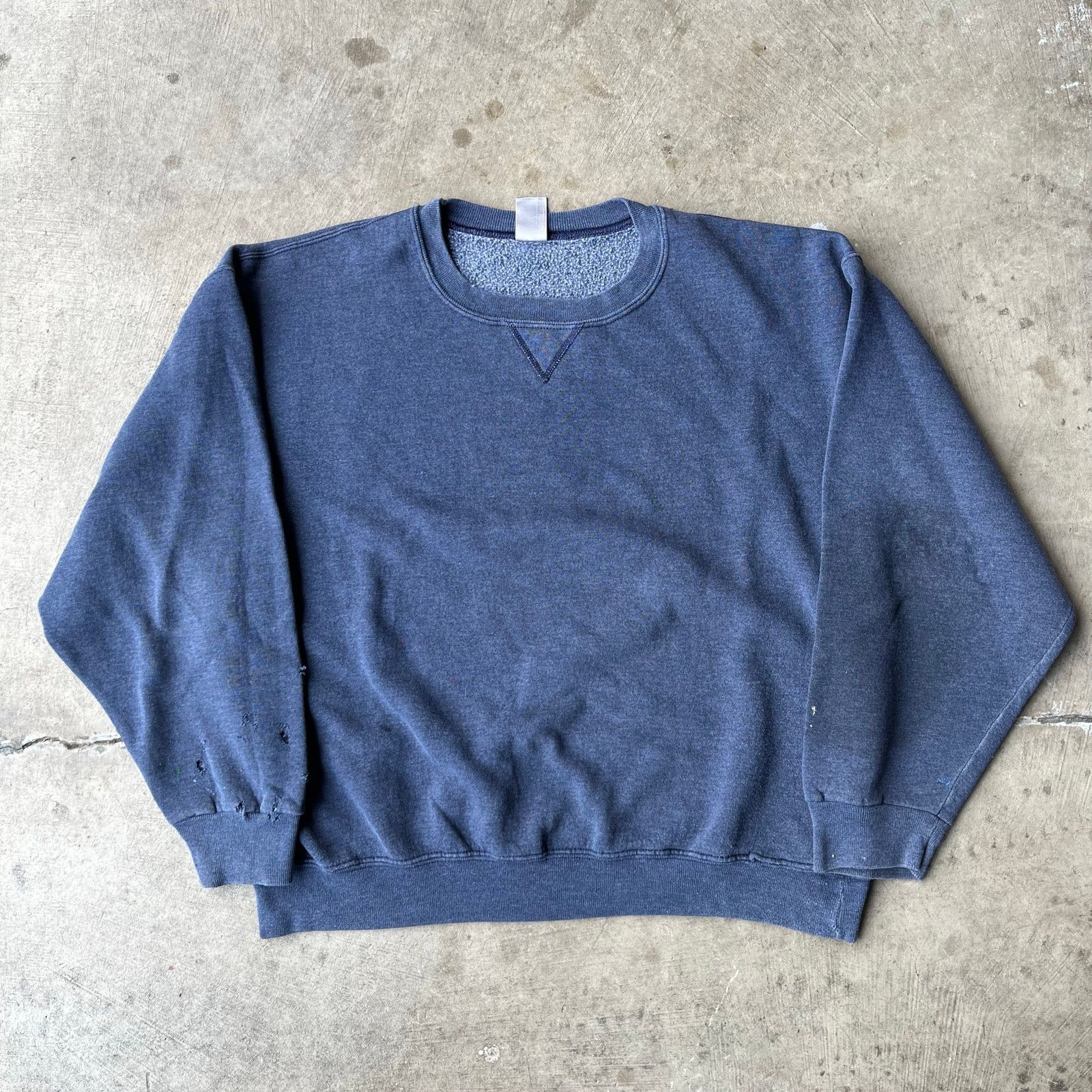 Vintage VINTAGE RUSSELL ATHLETIC GRAY SWEATSHIRT CREWNECK LARGE Size US L / EU 52-54 / 3 - 1 Thumbnail