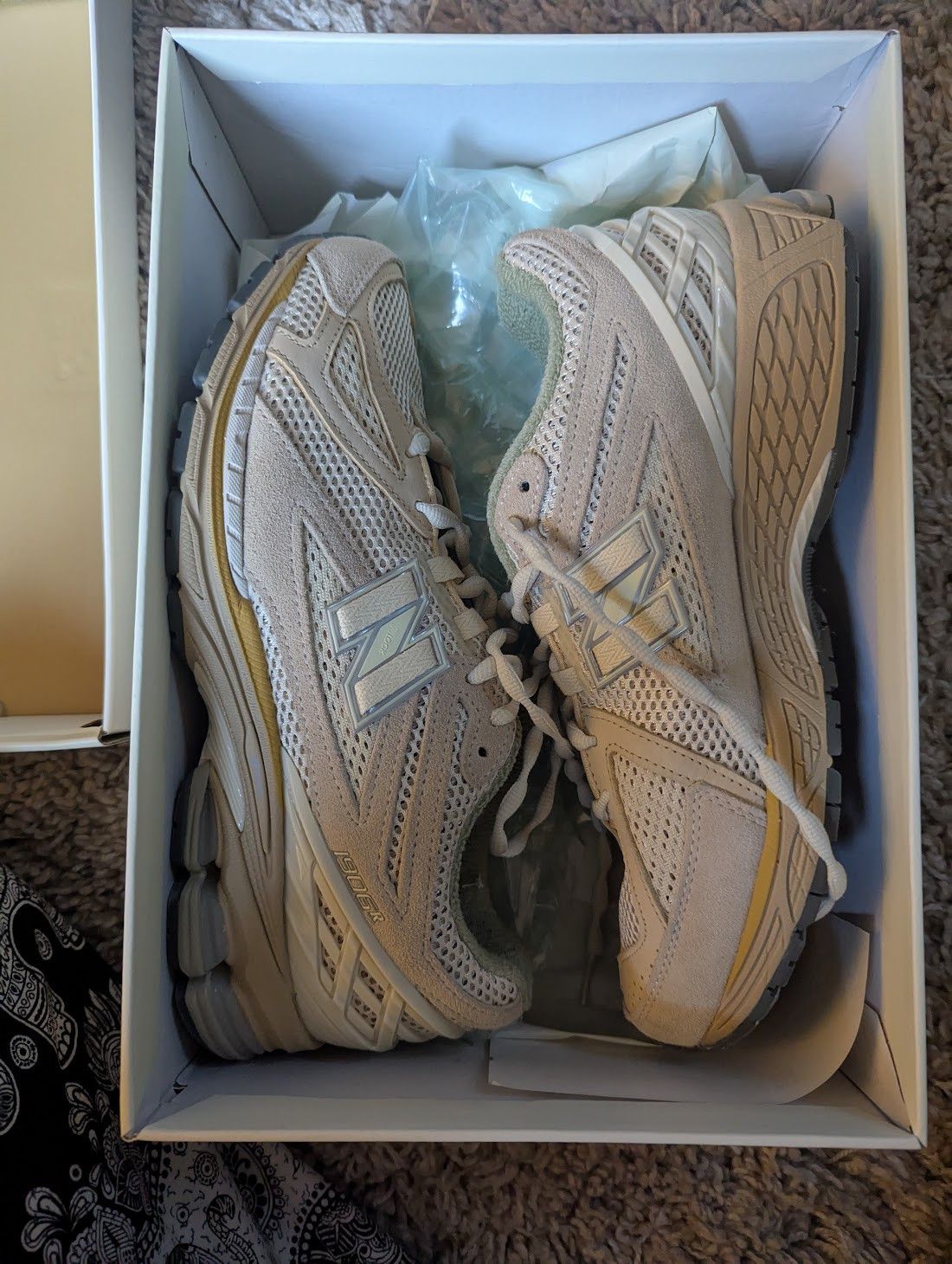 Auralee × New Balance Auralee x New Balance 1906R Bone White Size US 9.5 / EU 42-43 - 2 Thumbnail
