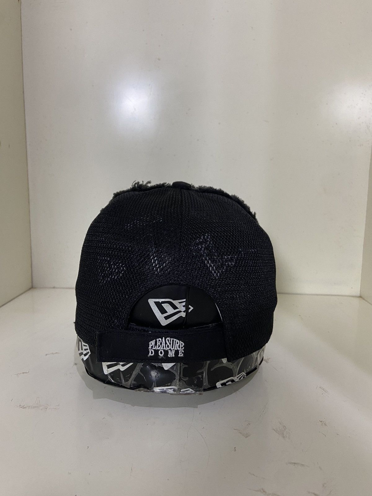 If Six Was Nine 2000s DITSTRESSED UK JAPAN TRUCKER HAT Size ONE SIZE - 7 Thumbnail