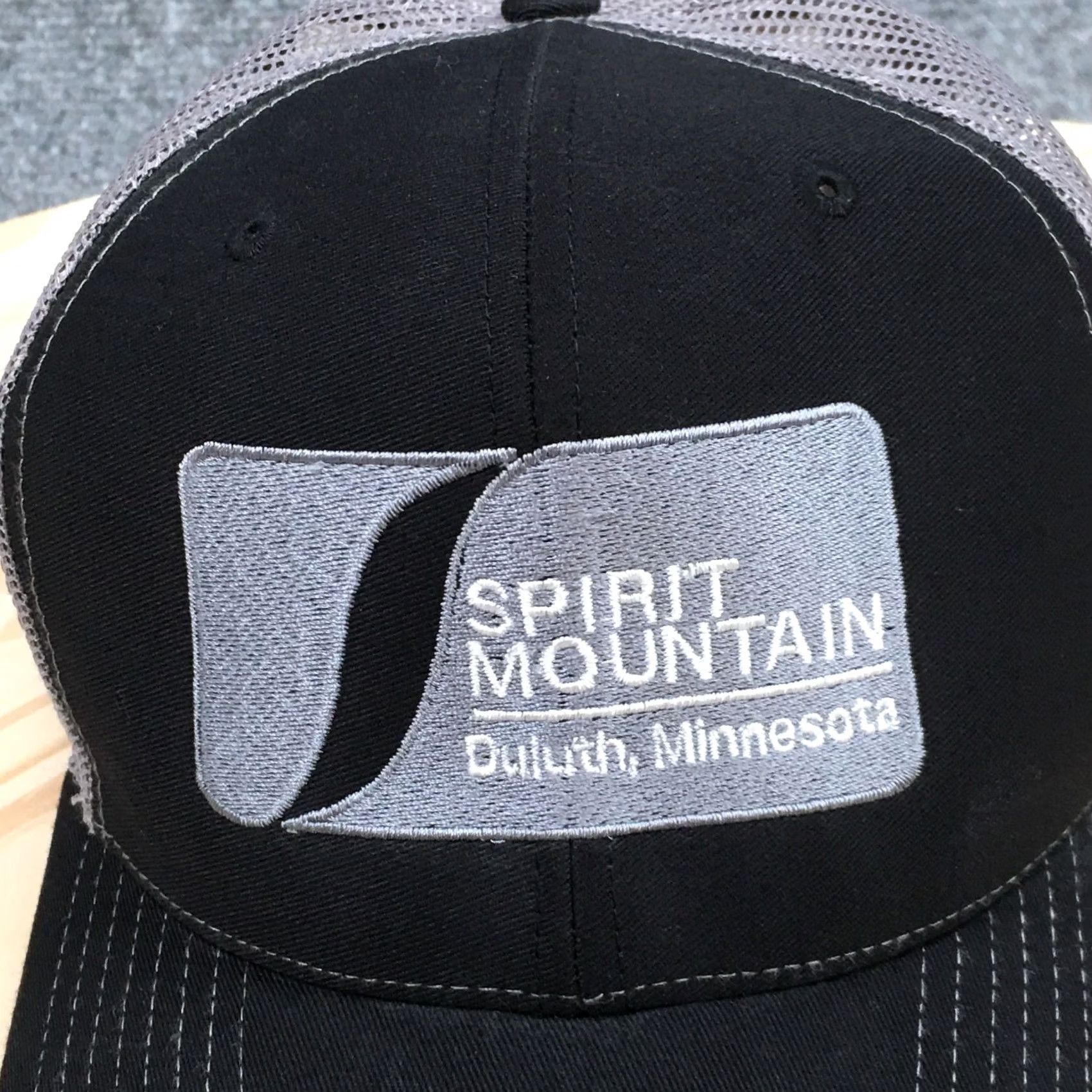 Vintage Spirit Mountain Richardson Trucker Hat Unisex Black OS Adjustable Embroidered Size ONE SIZE - 3 Thumbnail