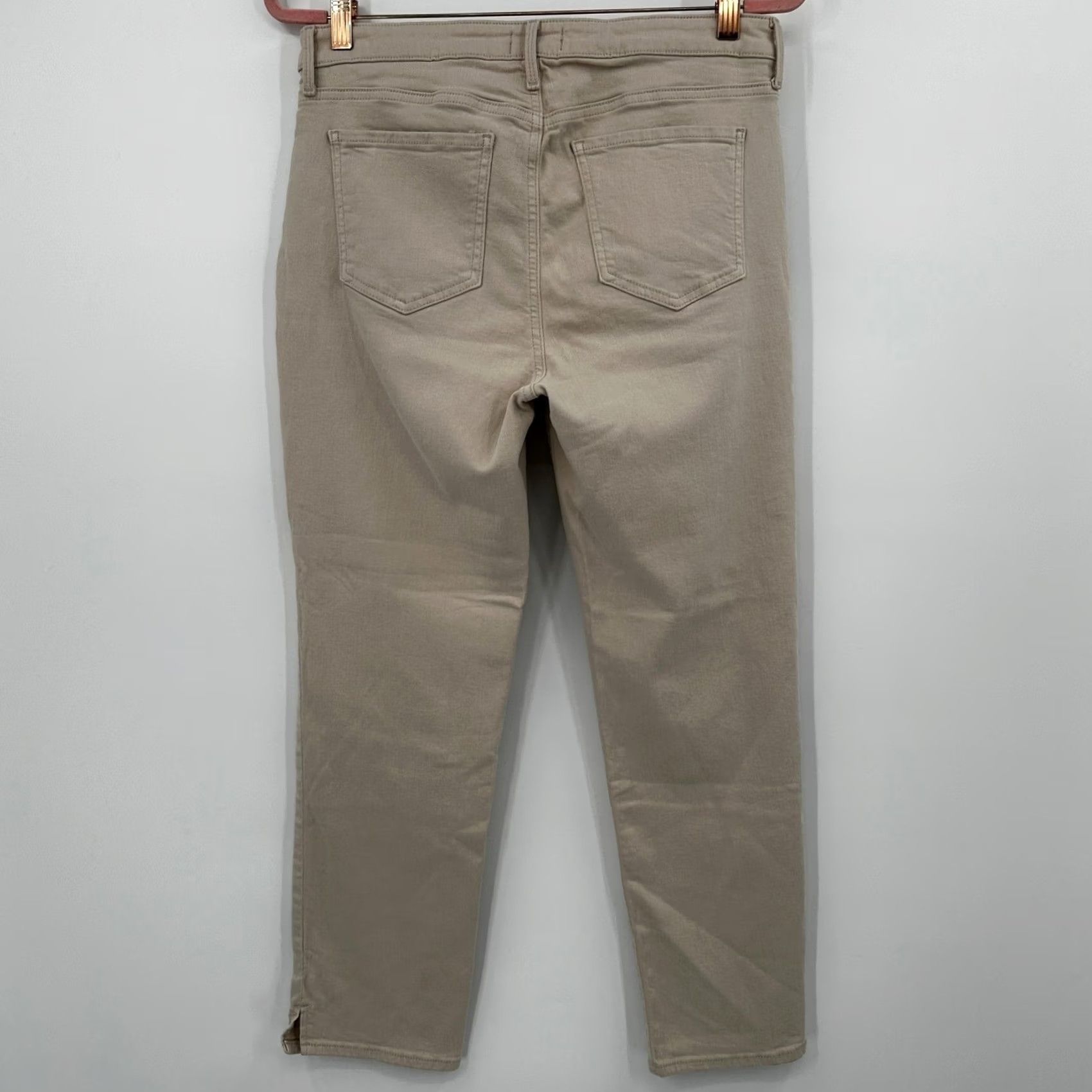 NYDJ VINTAGE NYDJ Curves 360 Tan Khaki Straight Leg Pants 8 Short Women Slit Pockets Mid Rise Casual Workwear (no, adjust) Size 30" / US 8 / IT 44 - 6 Thumbnail