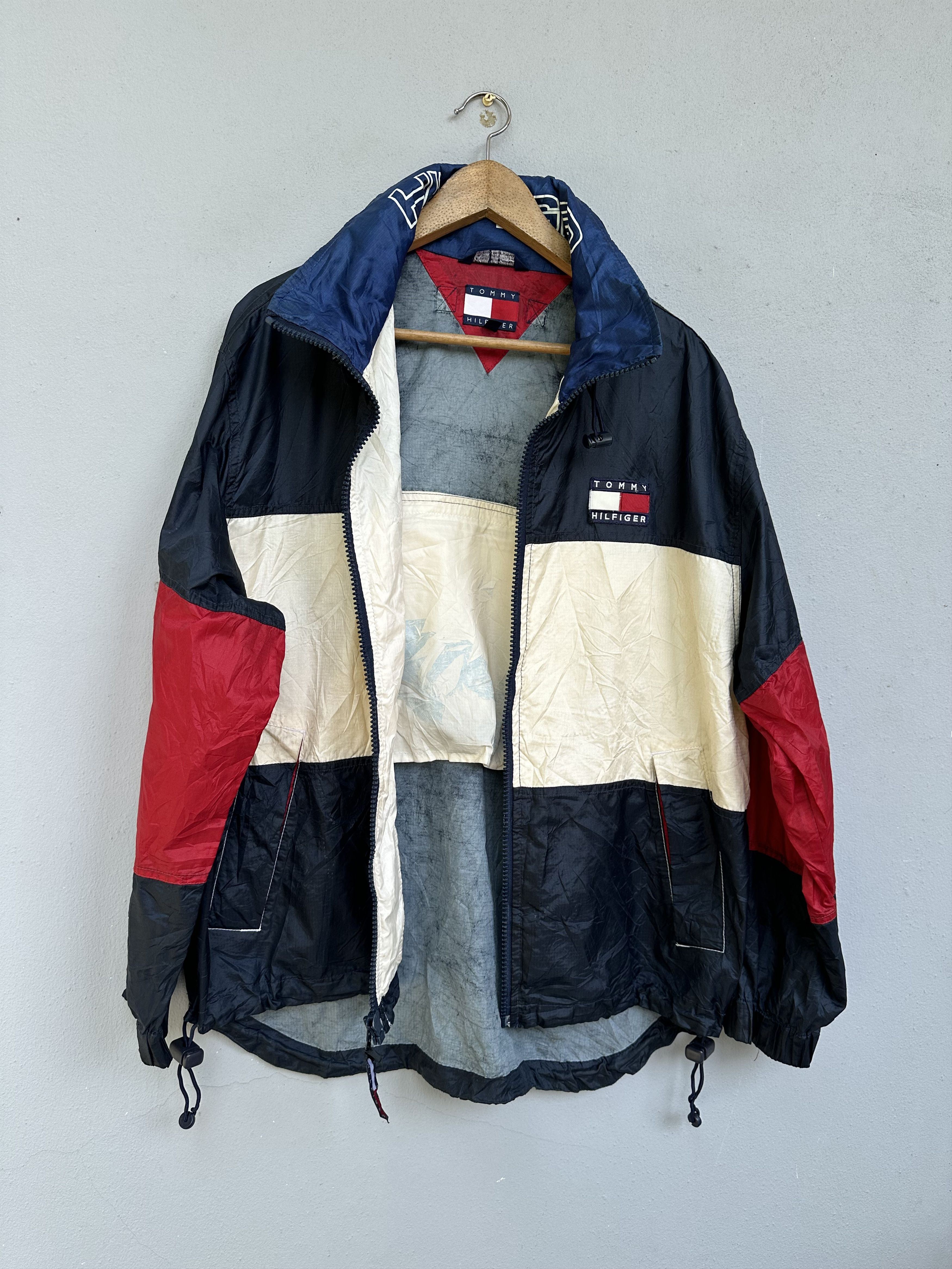 Tommy Hilfiger Vintage 90s Tommy Hilfiger Windbreaker Jacket Size US L / EU 52-54 / 3 - 4 Thumbnail