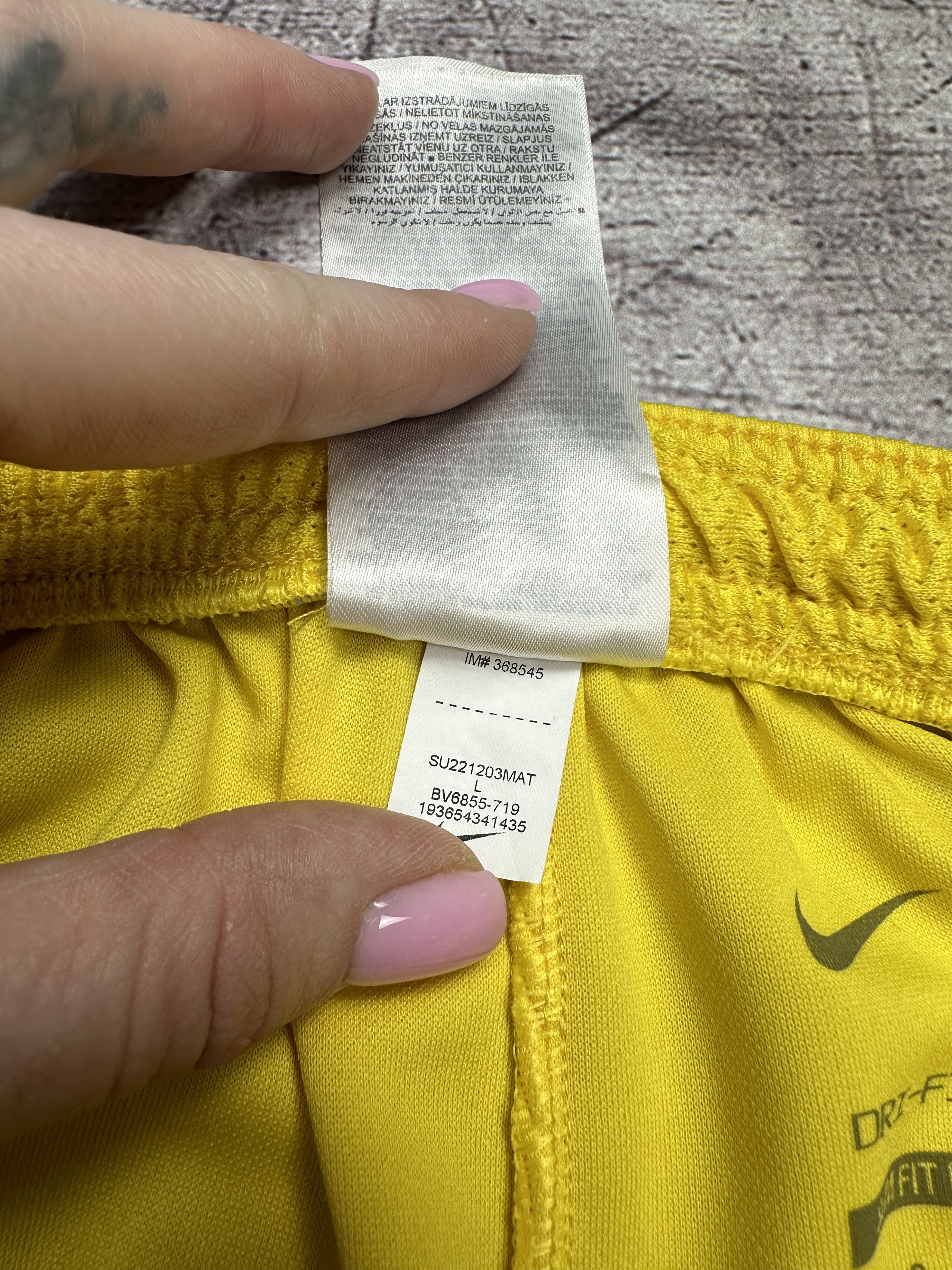 Nike Nike Dri Fit Mens Shorts Size US 34 / EU 50 - 6 Thumbnail
