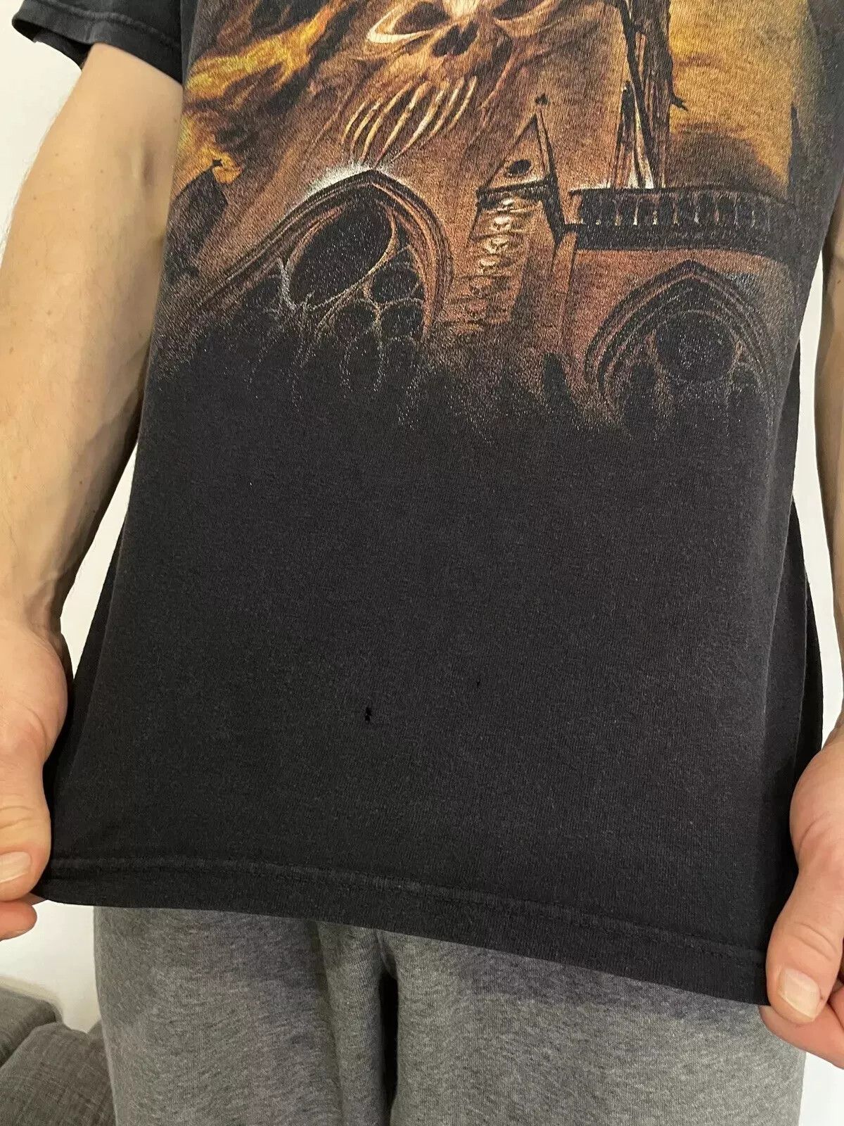 Fruit Of The Loom VINTAGE 200s Y2K SPELLBOUND BAND SHIRT BLOKE RETRO FADED Size US L / EU 52-54 / 3 - 7 Thumbnail