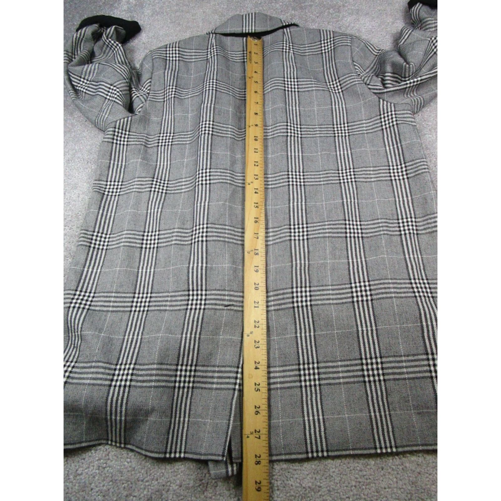Madewell Madewell Coat Womens Medium Gray Black Plaid Pea Coat Long Sleeve Button Mid-Length Polyester Lining Regular Size M Jacket/Coat Category: Coat Size M / US 6-8 / IT 42-44 - 7 Thumbnail