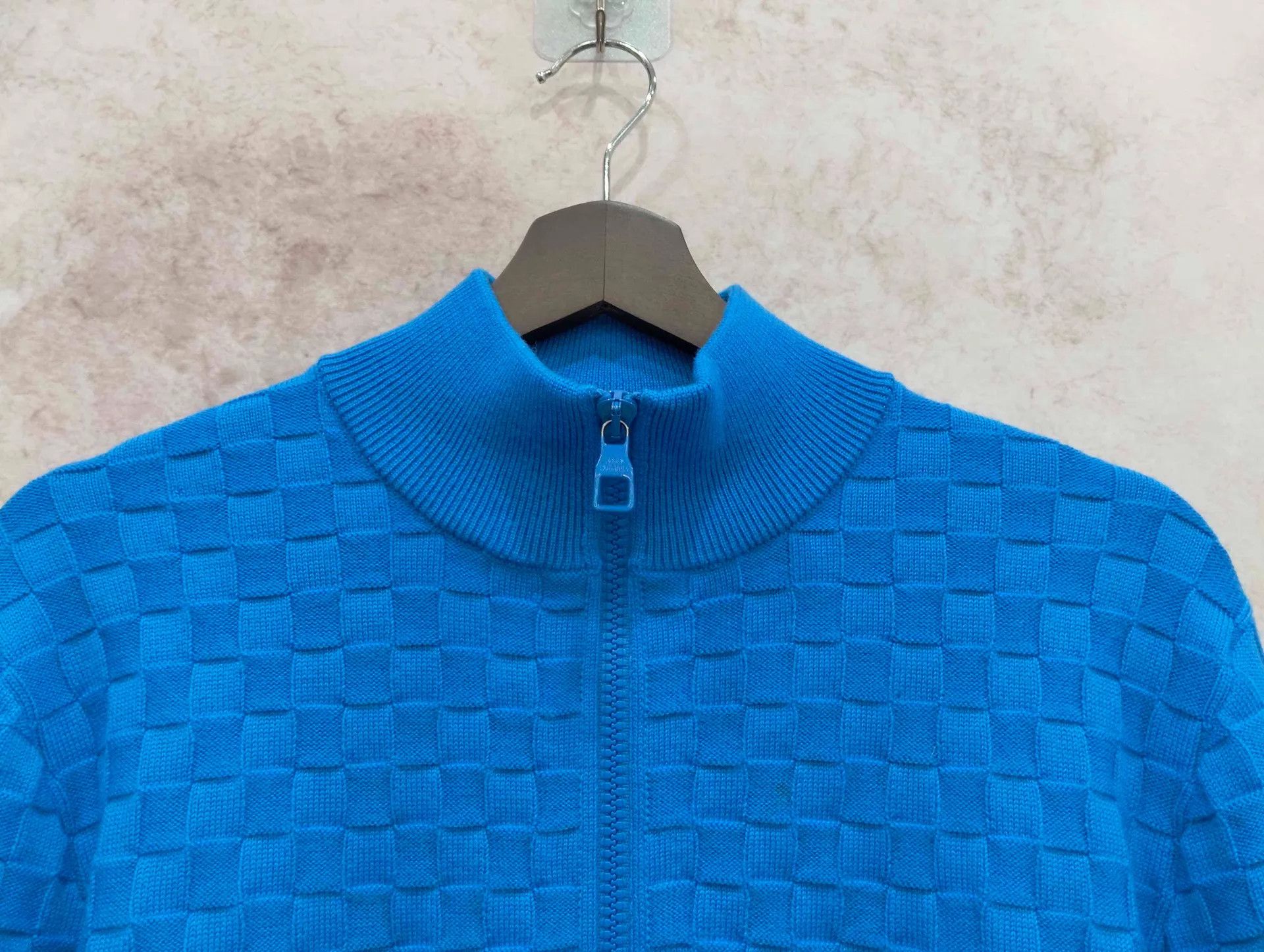 Louis Vuitton LV Casual Zip-Up Long Sleeve Knit Sweater M 95 New Size US M / EU 48-50 / 2 - 3 Thumbnail