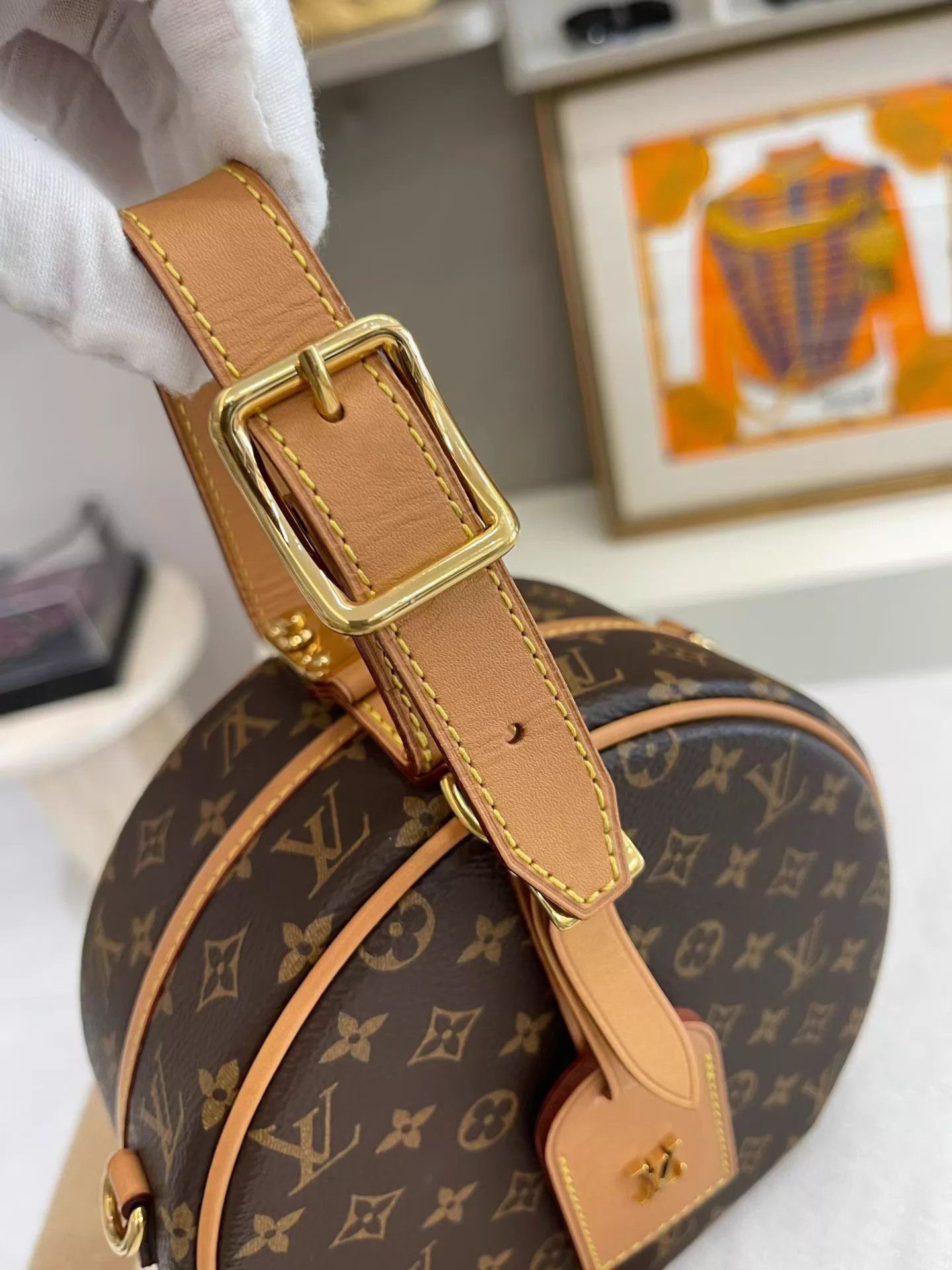 Louis Vuitton LV Hard Trunk mint 17x16x7 Size ONE SIZE - 4 Thumbnail