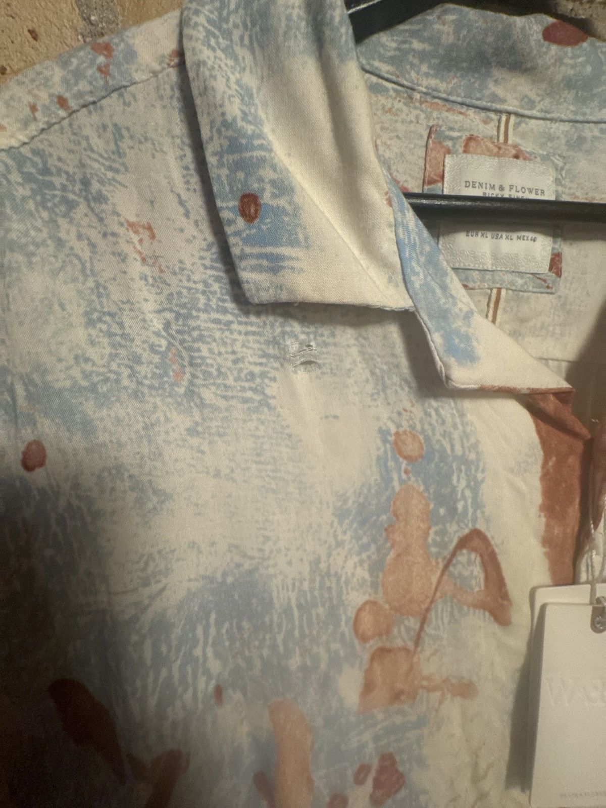 Other Denim & flower button down Size US XL / EU 56 / 4 - 2 Thumbnail