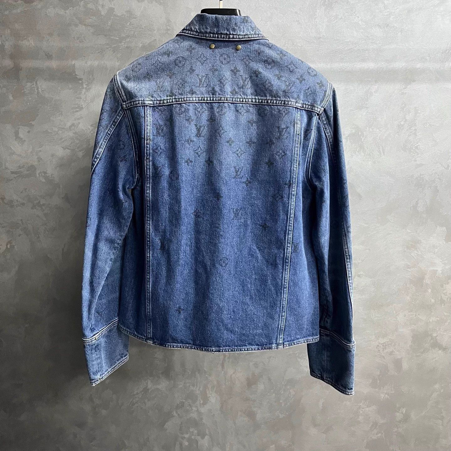 Louis Vuitton LV Blue Gradient Allover Denim Jacket Size 46 Size US S / EU 44-46 / 1 - 2 Thumbnail