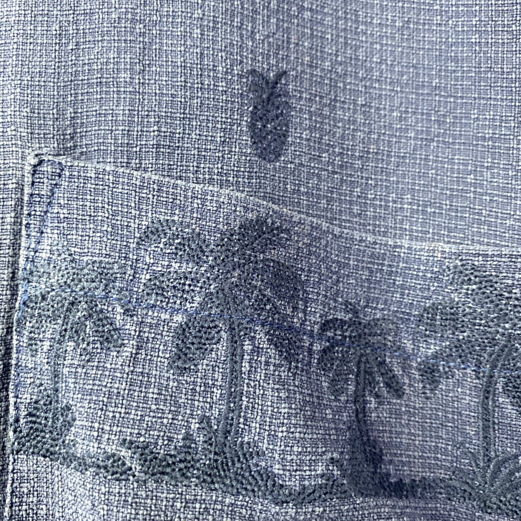 Tommy Bahama VINTAGE Tommy Bahama Pure Silk Hawaiian Shirt Mens M Short Sleeve Blue Pineapples Cruise 24x29 Size US M / EU 48-50 / 2 - 4 Thumbnail