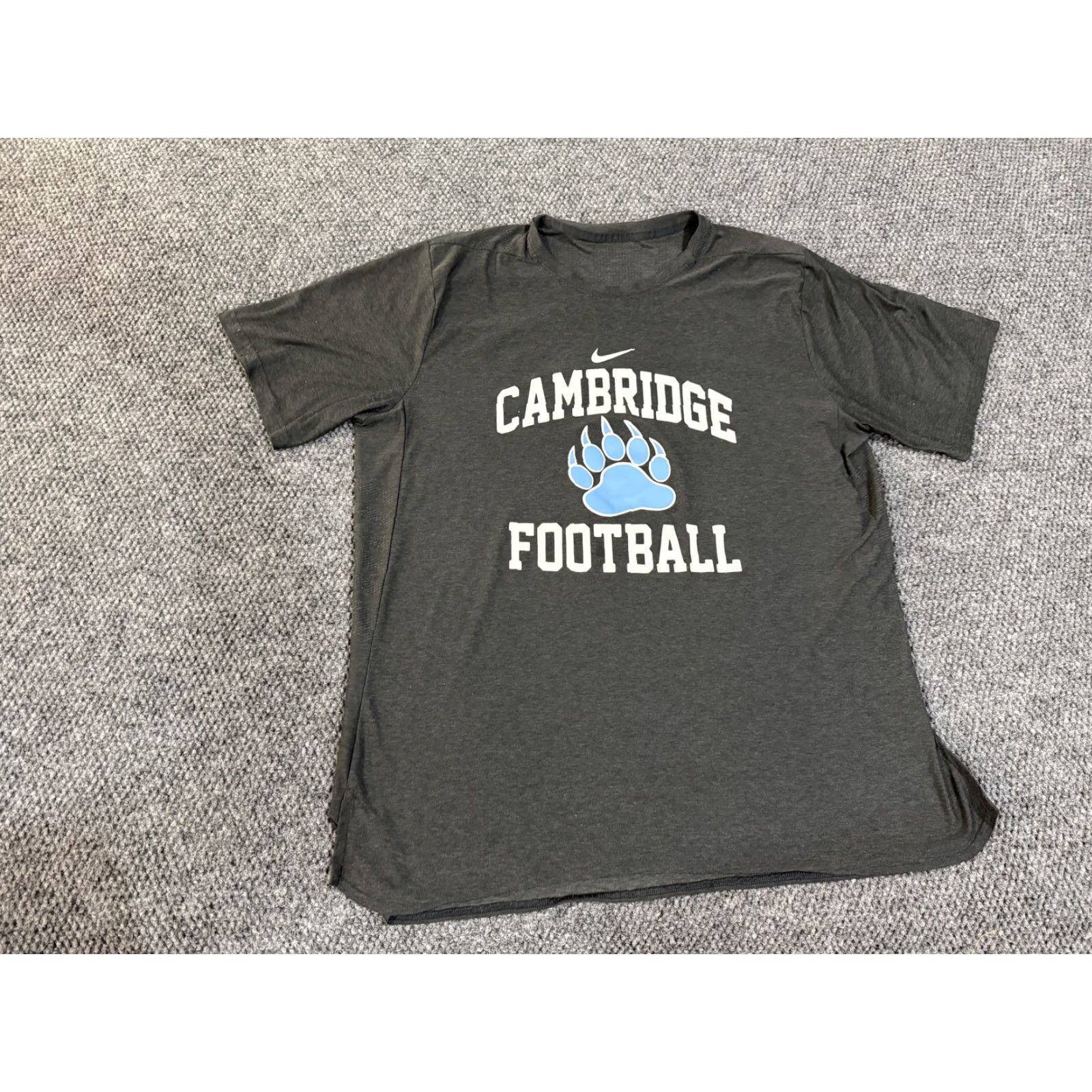 Nike Nike Shirt Mens XL Gray Cambridge Football Graphic Paw Print Nike Swoosh Tee Size US XL / EU 56 / 4 - 2 Thumbnail