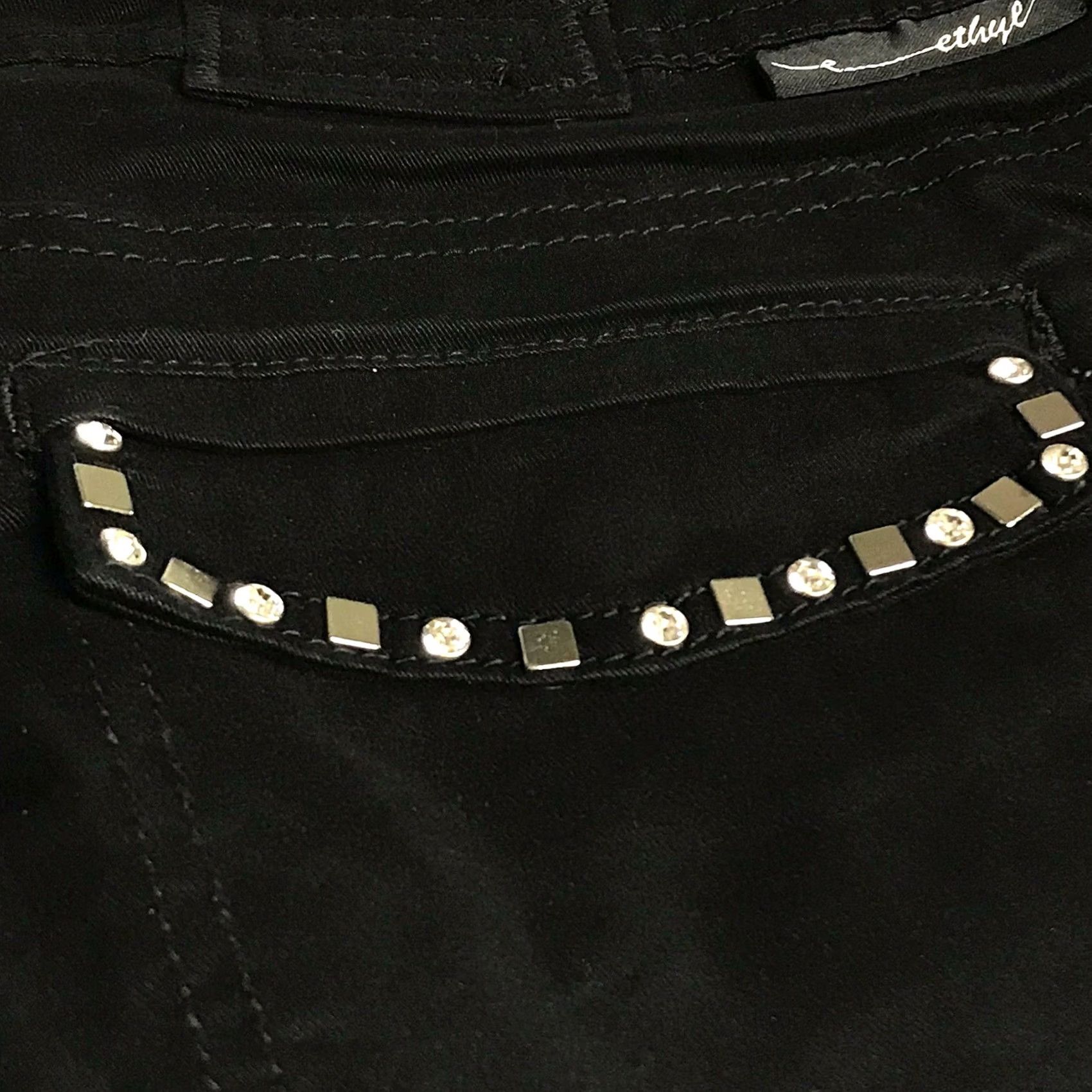 Vintage Ethyl Classic Women Black Studded Bling O-Rings Stretch Cargo Capris Pants 8 Size 30" / US 8 / IT 44 - 4 Thumbnail