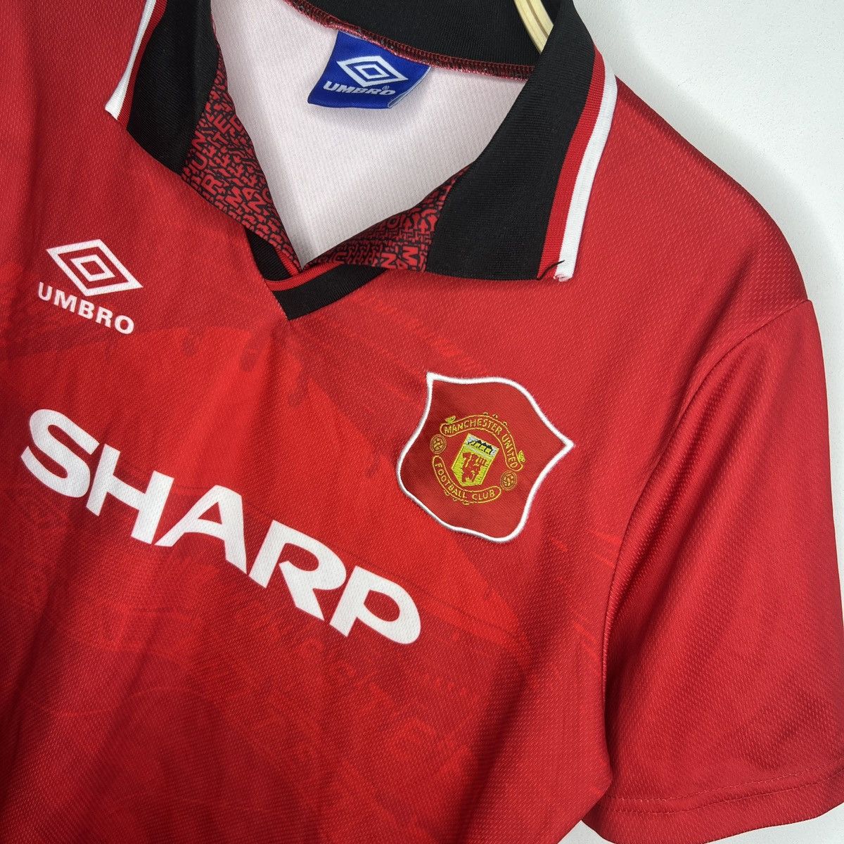 Umbro Manchester United Vintage New Soccer Jersey Size US M / EU 48-50 / 2 - 4 Thumbnail
