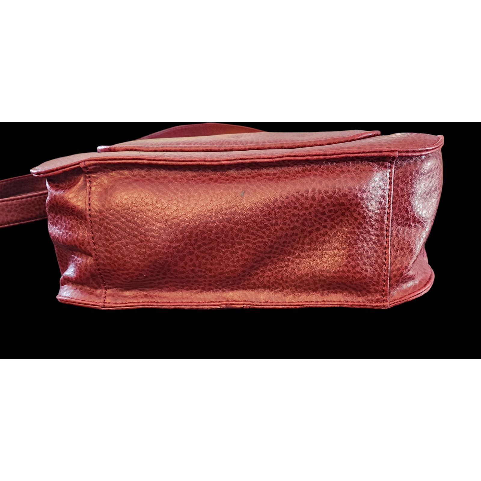 Relic Relic Burgandy Leather Shoulder Bag with Adjustable Strap Size ONE SIZE - 6 Thumbnail