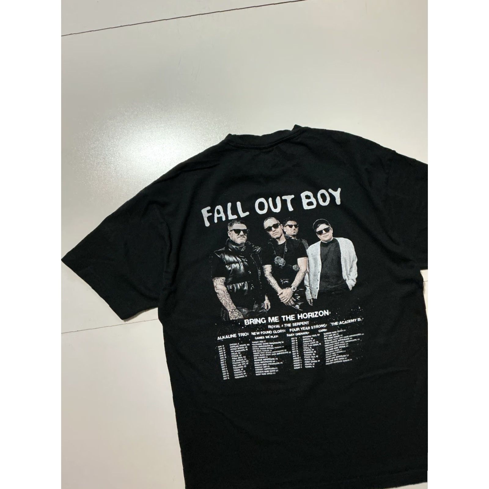 Vintage Fall Out Boy Bring Me The Horizon Tour Rock Band Face Graphic Black T-Shirt Sz.L Size US L / EU 52-54 / 3 - 4 Thumbnail
