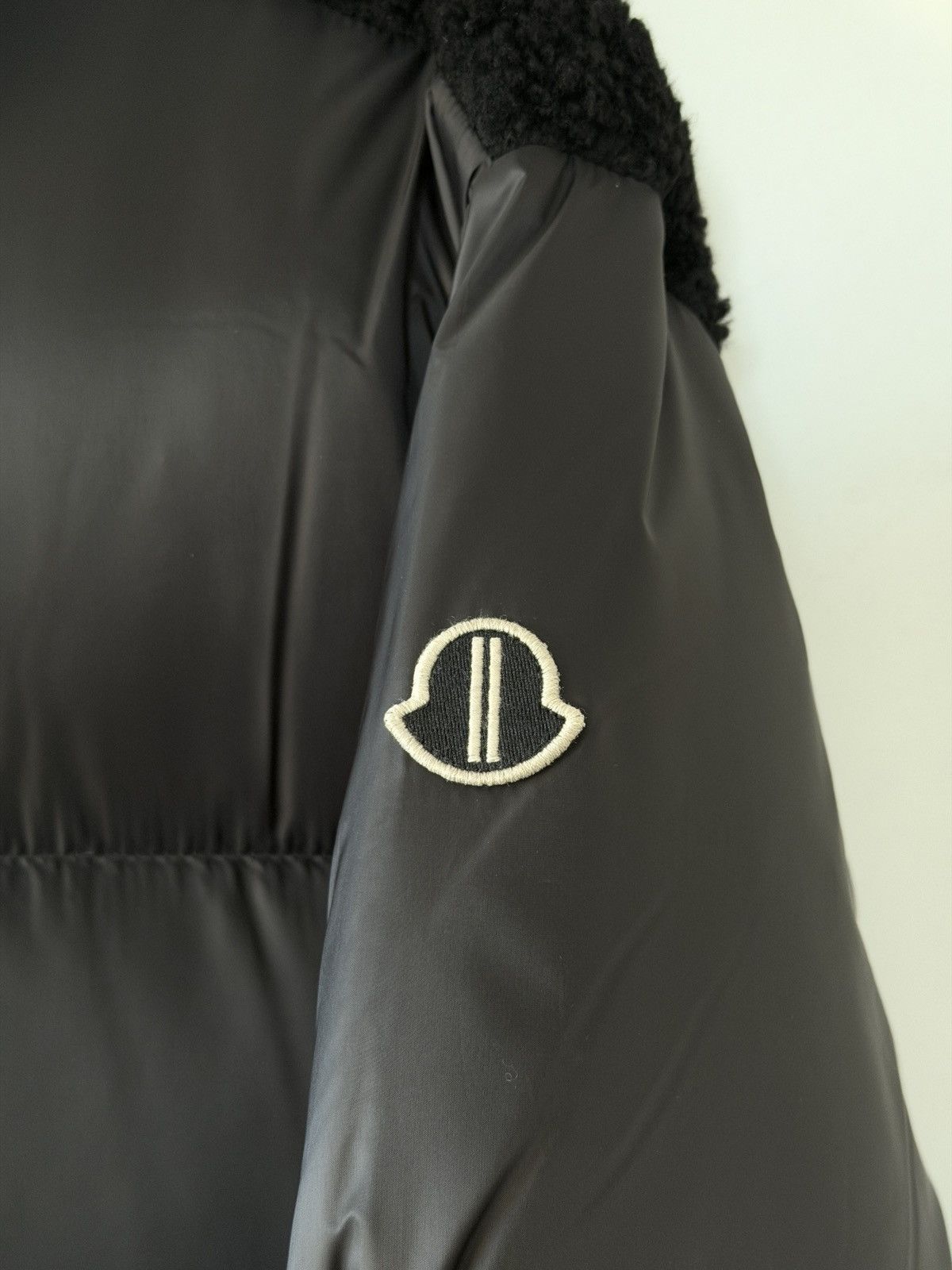 Moncler × Rick Owens Cyclopic Genuine Shearling Trim Down Puffer Jacket Black 4 Size US XL / EU 56 / 4 - 4 Thumbnail