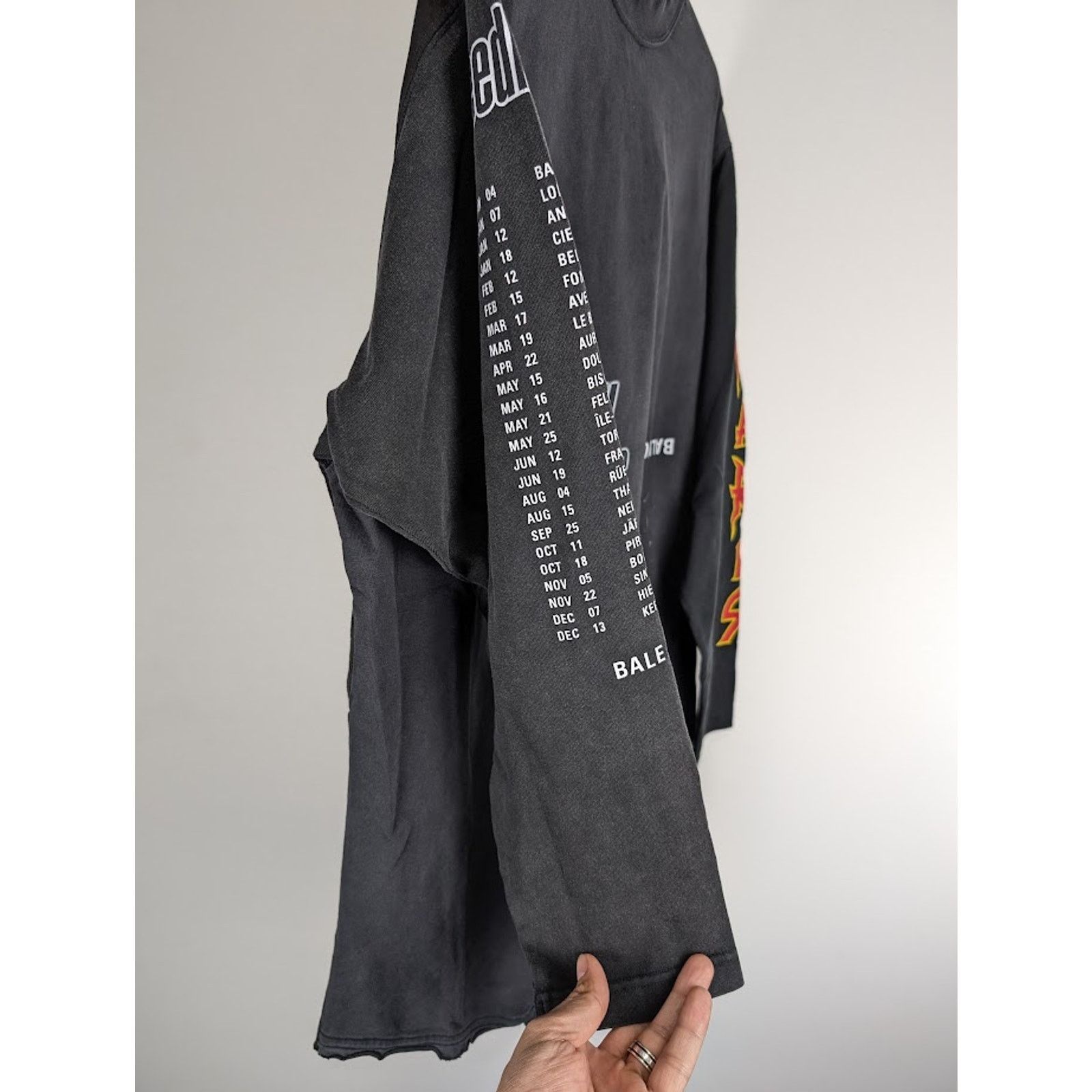 Balenciaga o1rshd1 Speed Hunter Long Sleeve T-Shirt in Black Size US L / EU 52-54 / 3 - 9 Thumbnail