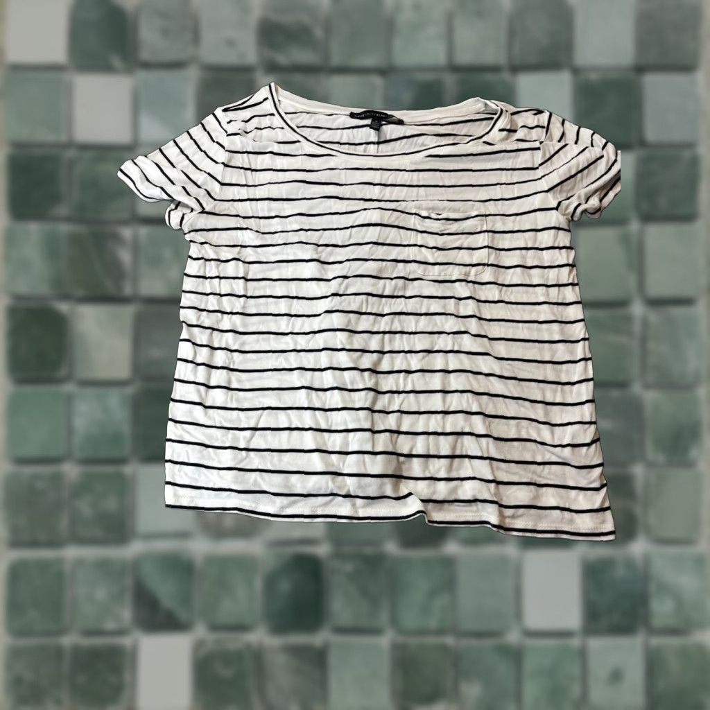 White House Black Market White House Black Market Shirt Womens Small S White Striped Short Sleeve Blouse Shirt Size S / US 4 / IT 40 - 1 Thumbnail