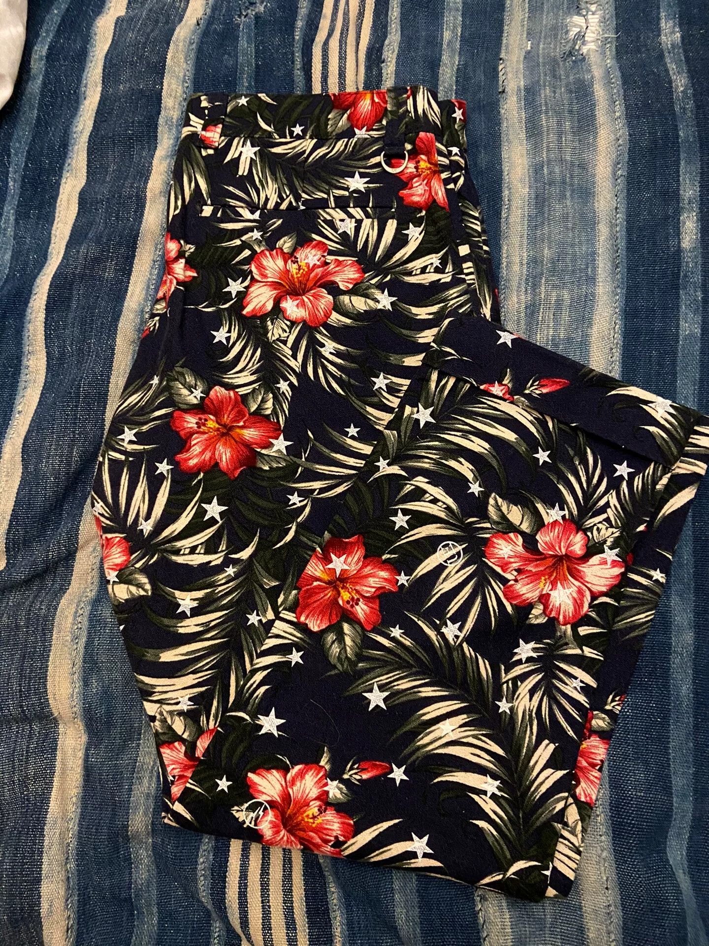 Sophnet. floral print trousers by ue sophnet Size US 31 - 1 Thumbnail