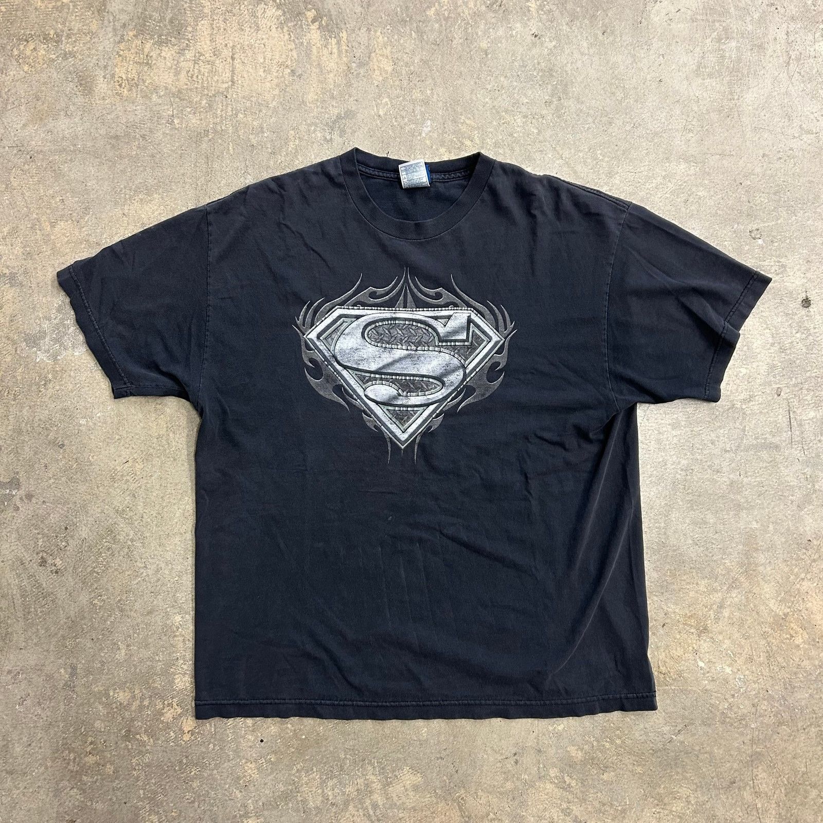 DC Comics Super Man Grey Tee Size US XL / EU 56 / 4 - 1 Thumbnail