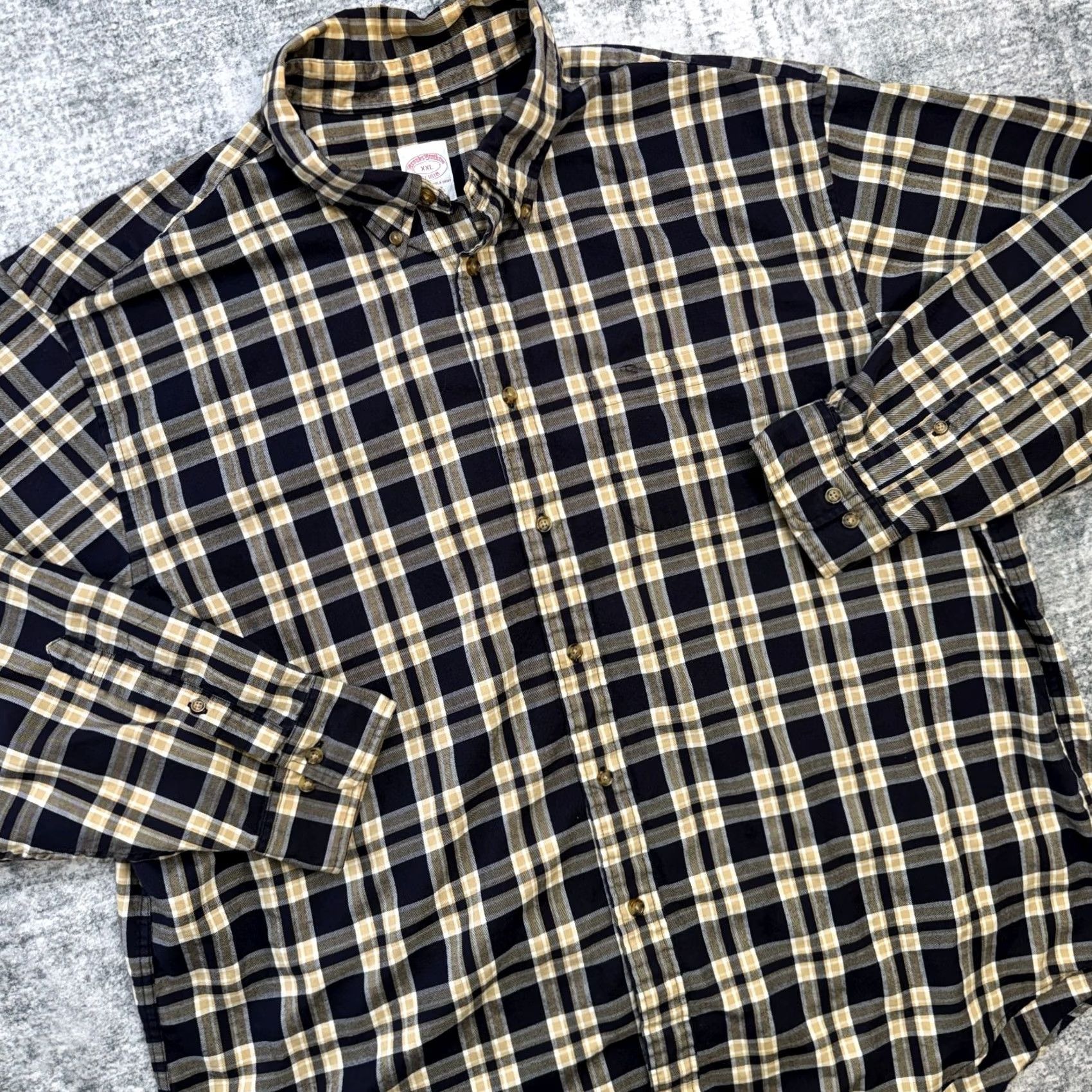 Brooks Brothers Brooks Brothers Shirt Mens 2XL Navy Beige Lightweight Flannel Cotton Button Down Size US XXL / EU 58 / 5 - 2 Thumbnail