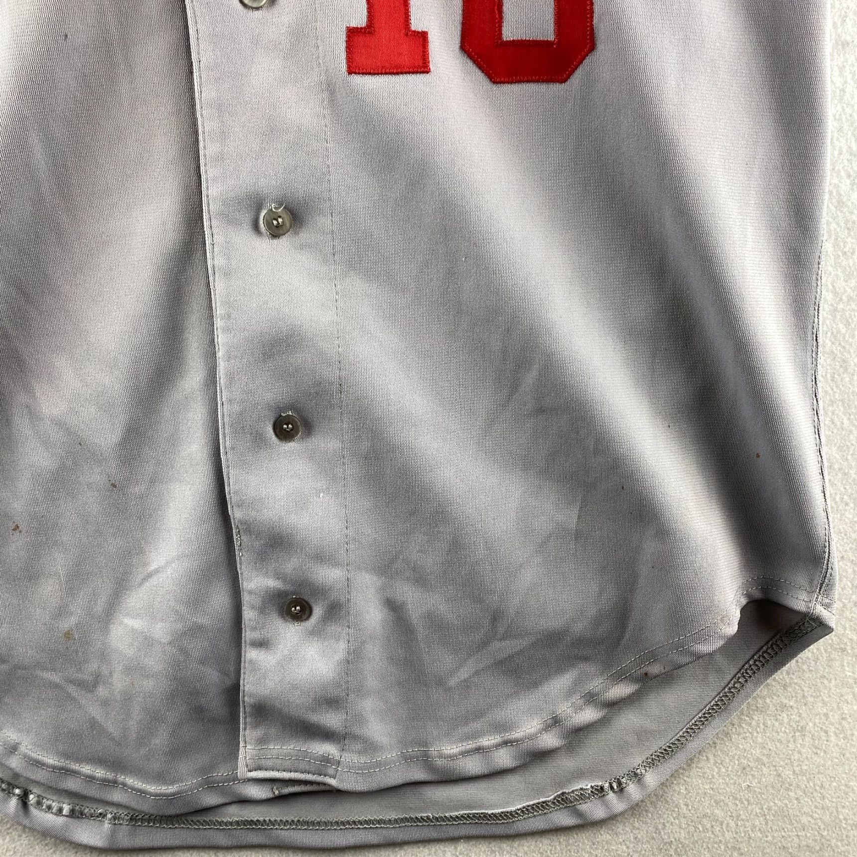 Wilson VINTAGE Wilson Braves Jersey Mens XL Gray #18 USA Made Casual Comfort Shirt Size US XL / EU 56 / 4 - 6 Thumbnail